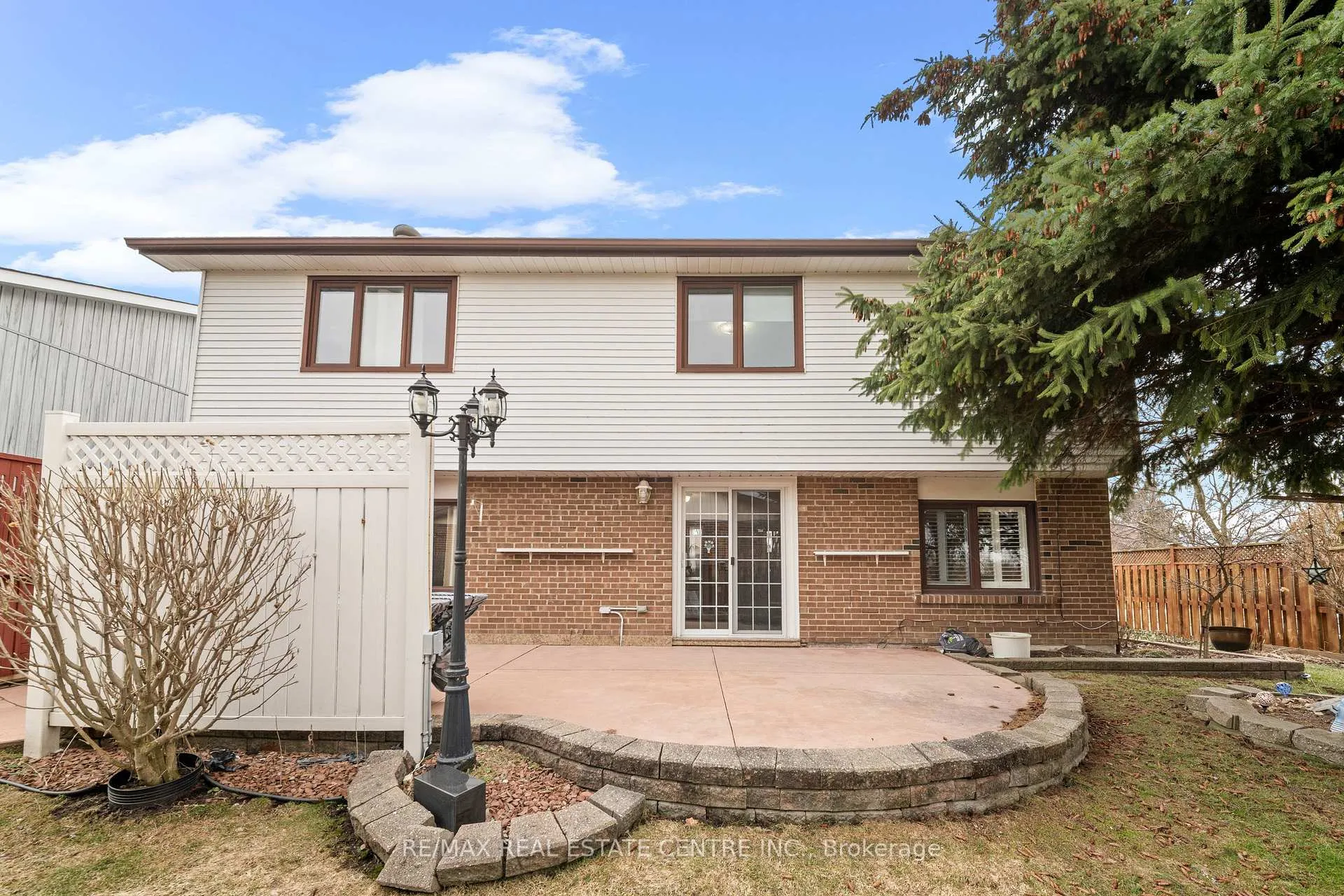 Photo 47 of 15 Blackthorn Lane, Brampton, Brampton North — HOMEH