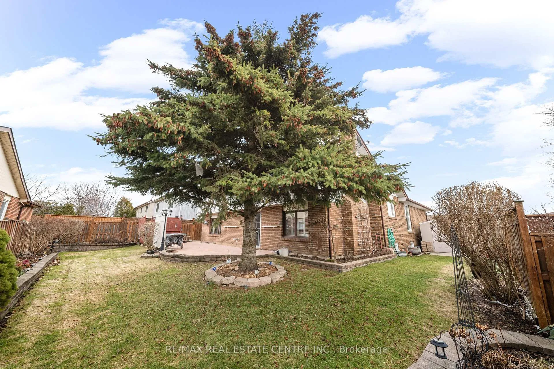 Photo 50 of 15 Blackthorn Lane, Brampton, Brampton North — HOMEH