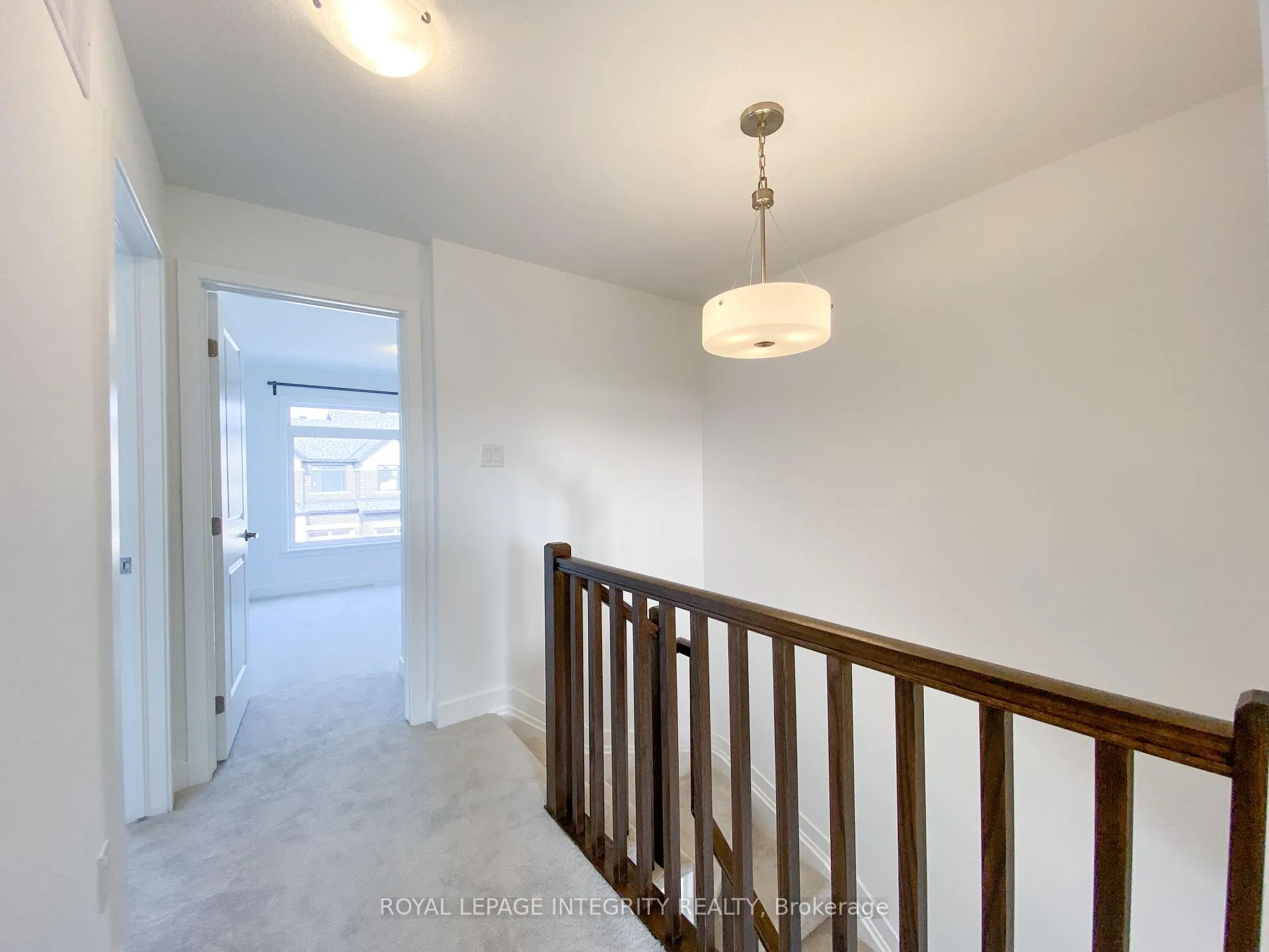 Photo 9 of 239 Zinnia Way, Ottawa, Riverside South/Gloucester Glen — HOMEH