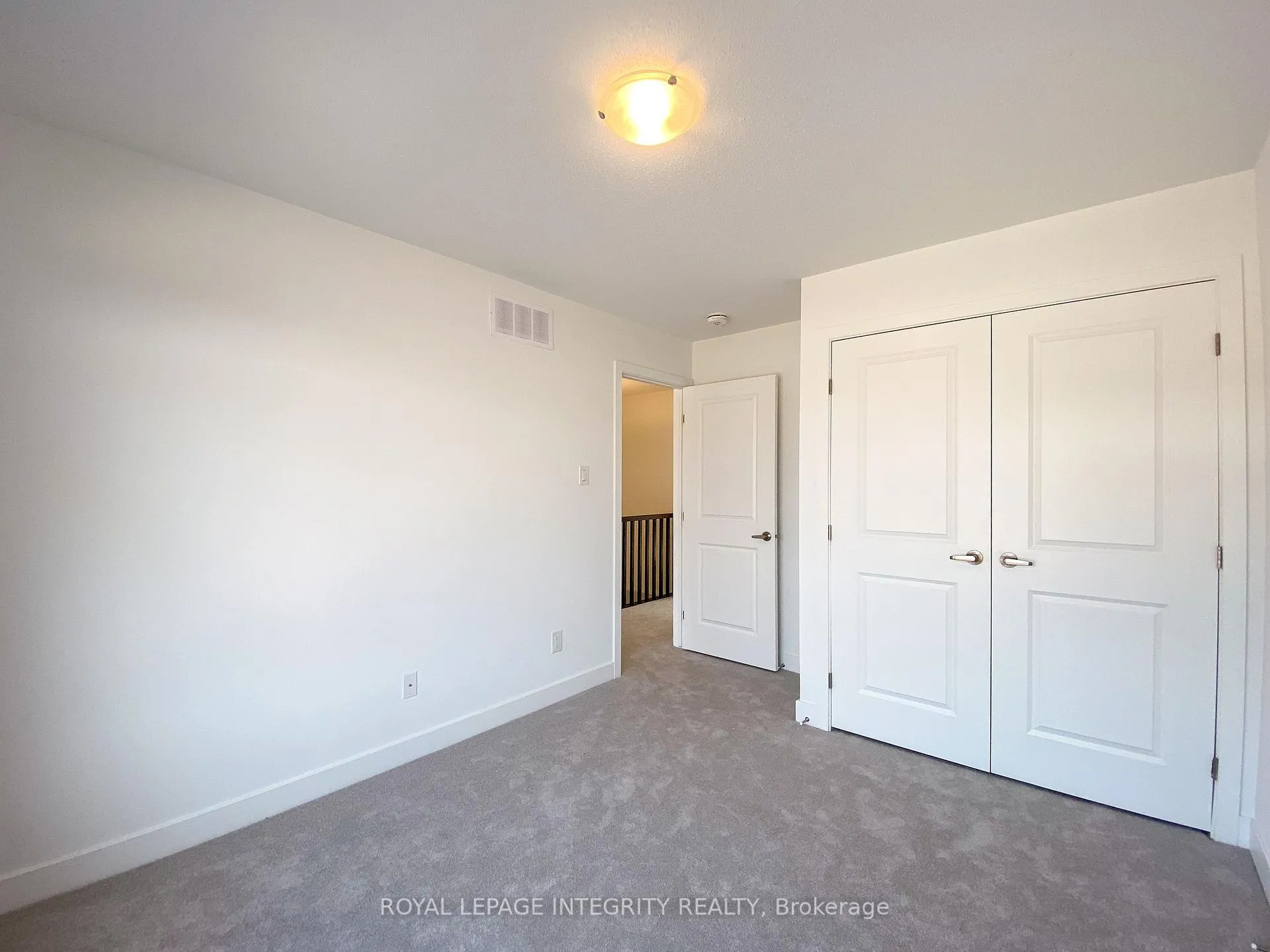 Photo 12 of 239 Zinnia Way, Ottawa, Riverside South/Gloucester Glen — HOMEH