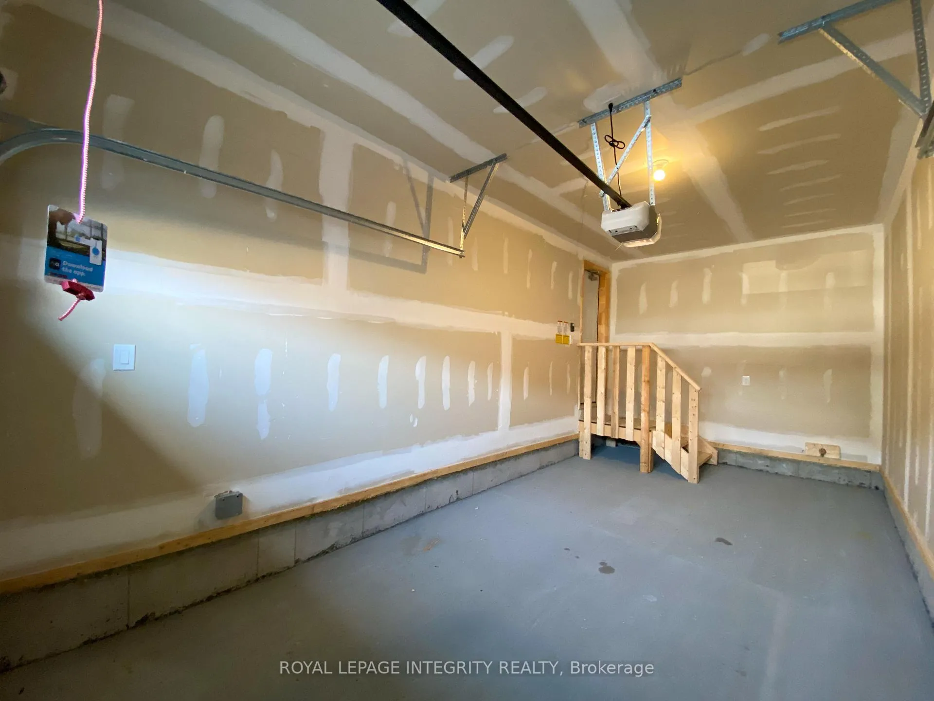 Photo 26 of 239 Zinnia Way, Ottawa, Riverside South/Gloucester Glen — HOMEH