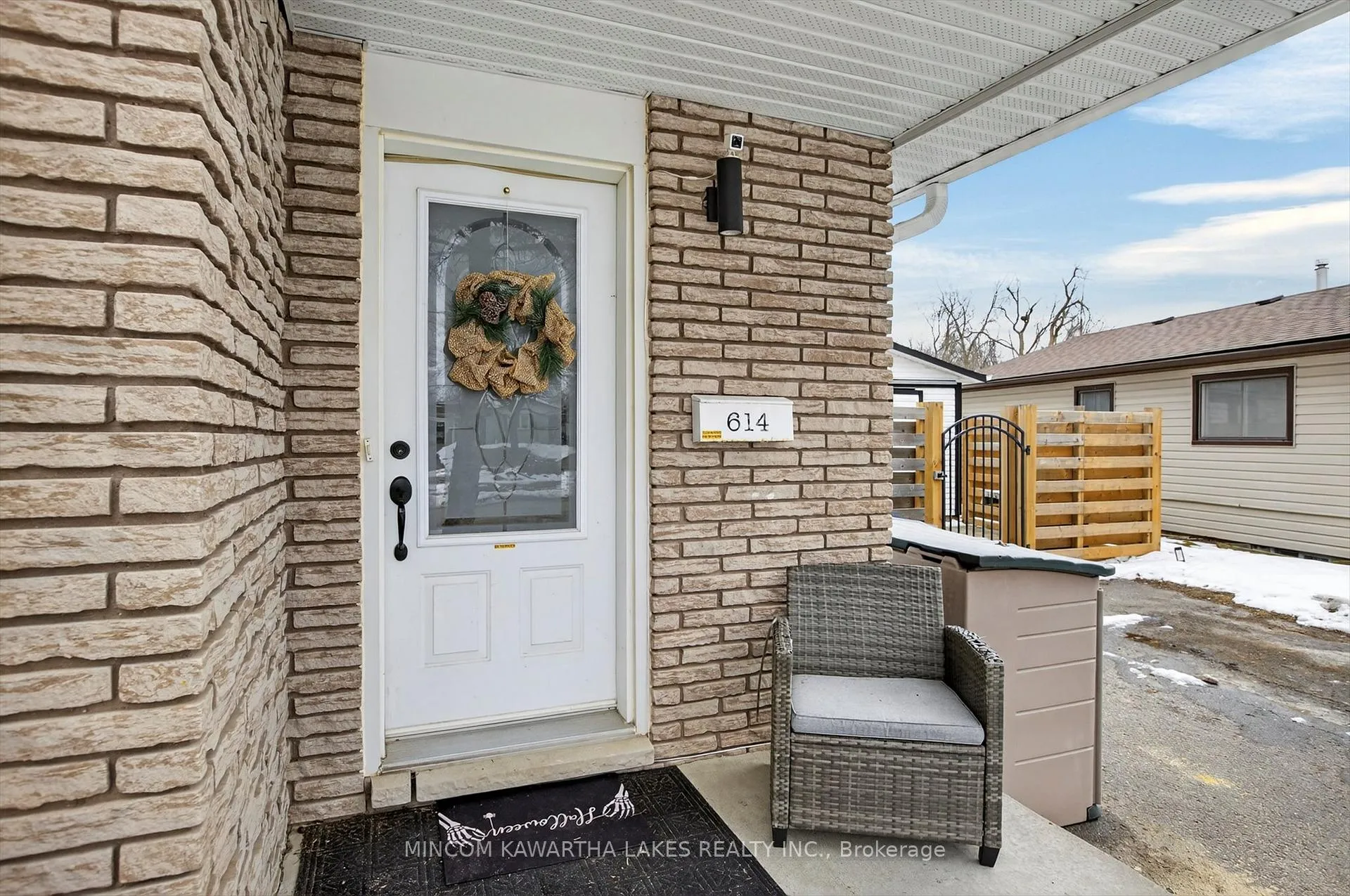Photo 5 of 614 Corrigan Crescent, Peterborough, Ashburnham Ward 4 — HOMEH