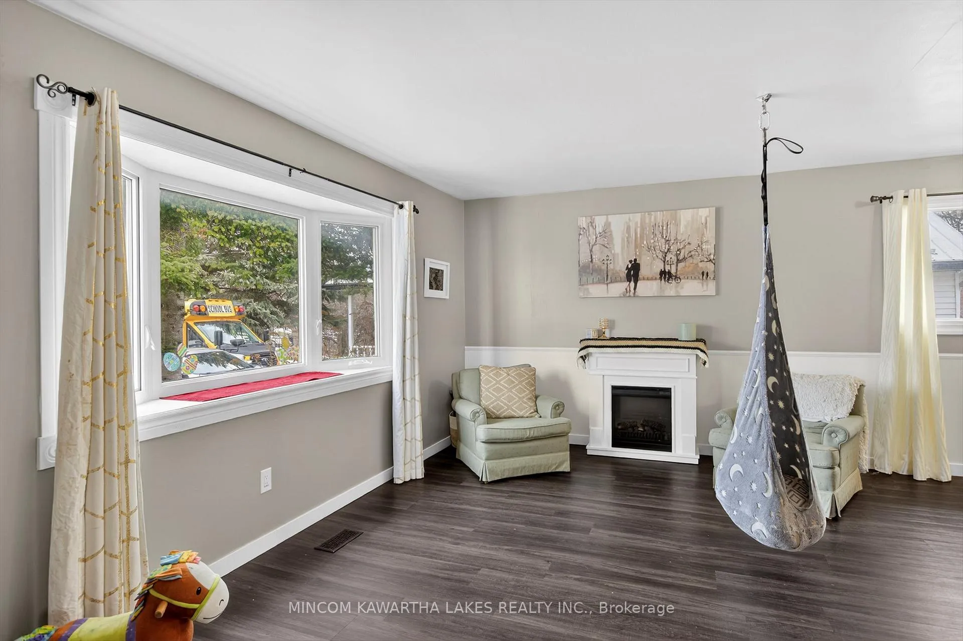 Photo 7 of 614 Corrigan Crescent, Peterborough, Ashburnham Ward 4 — HOMEH