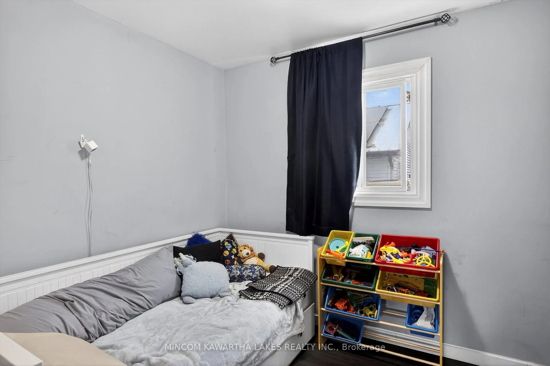Photo 24 of 614 Corrigan Crescent, Peterborough, Ashburnham Ward 4 — HOMEH