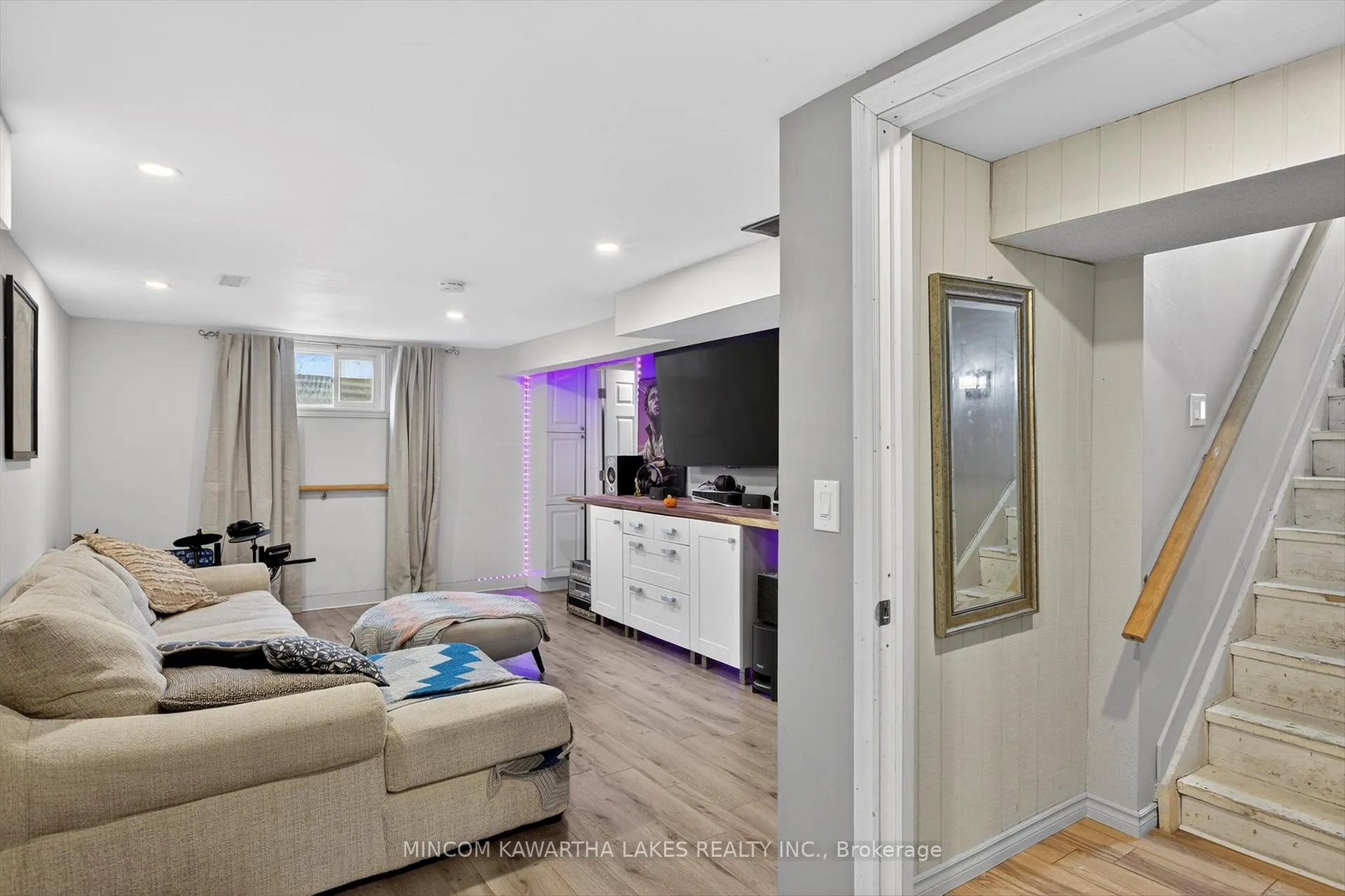 Photo 28 of 614 Corrigan Crescent, Peterborough, Ashburnham Ward 4 — HOMEH
