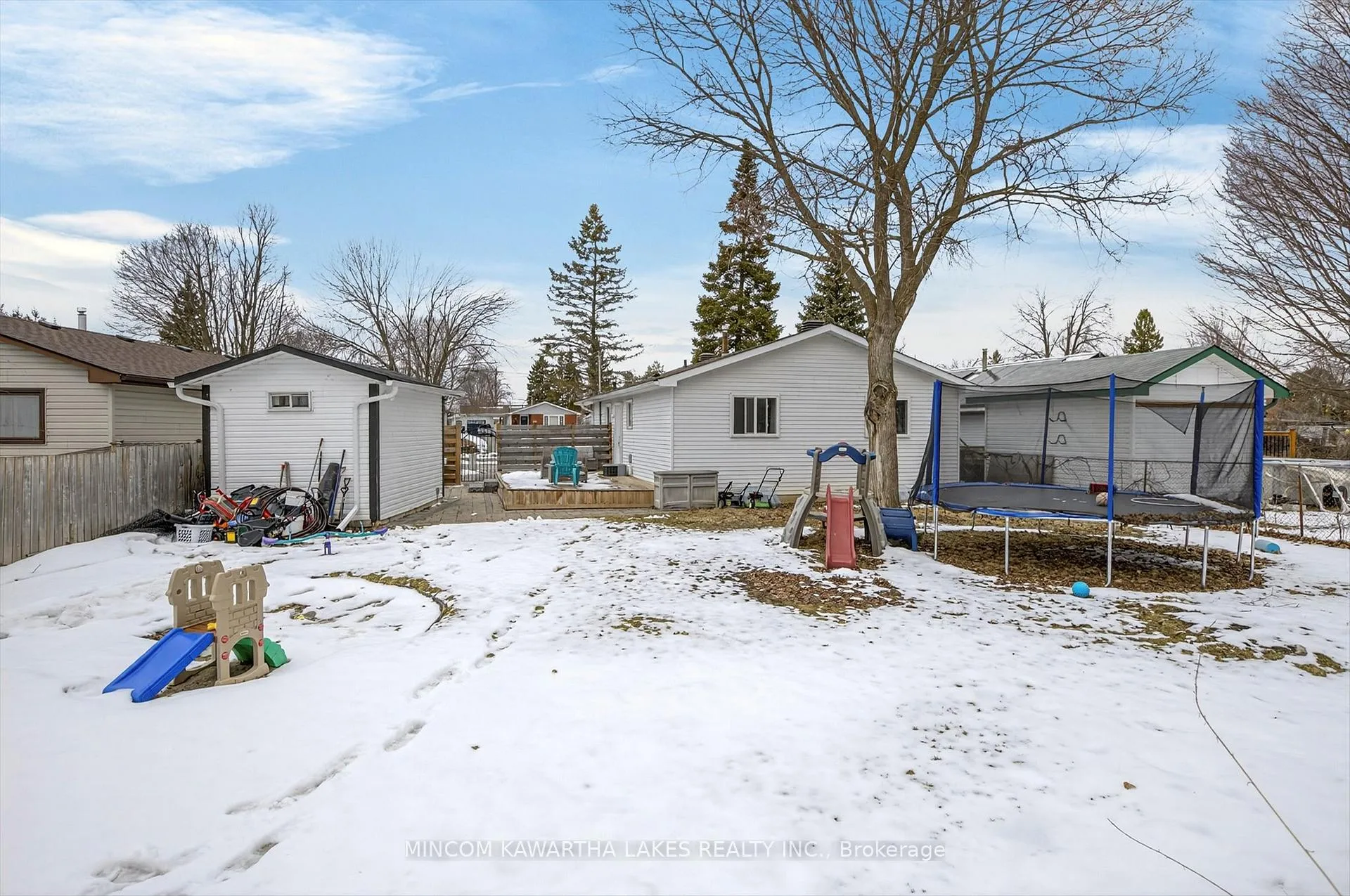 Photo 40 of 614 Corrigan Crescent, Peterborough, Ashburnham Ward 4 — HOMEH