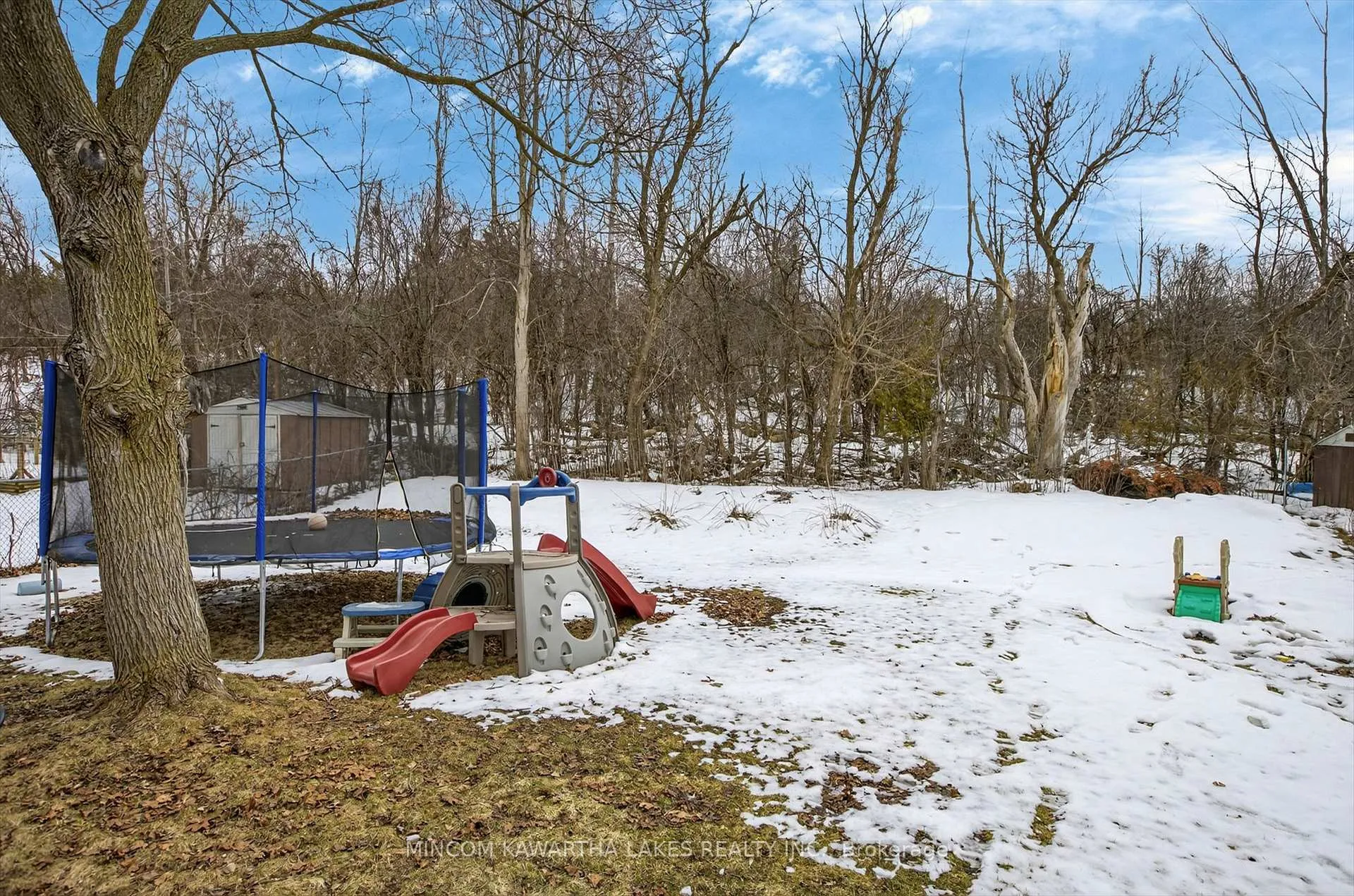 Photo 44 of 614 Corrigan Crescent, Peterborough, Ashburnham Ward 4 — HOMEH