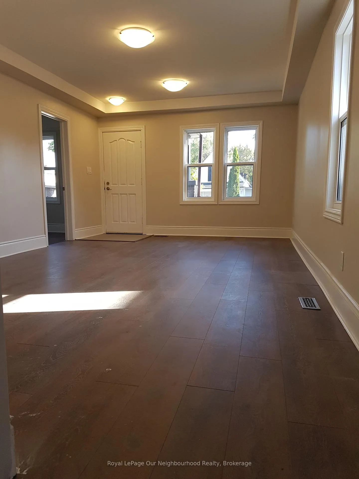 Photo 5 of Unit Unit 1 (MAIN), 290 Eulalie Avenue, Oshawa, Central — HOMEH