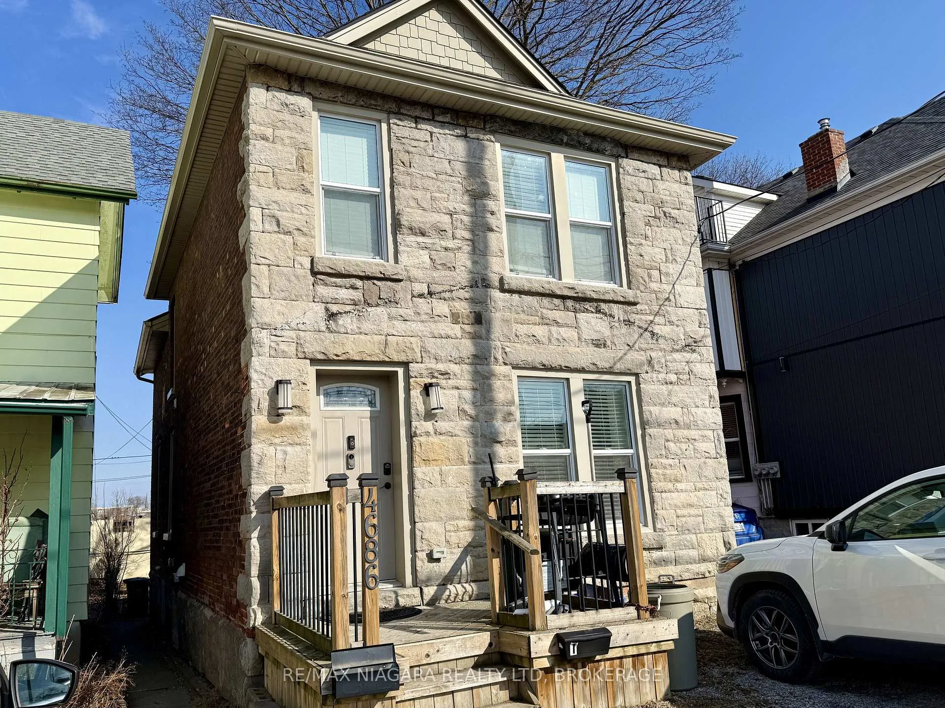 Front of Unit Unit 2, 4686 Zimmerman Avenue