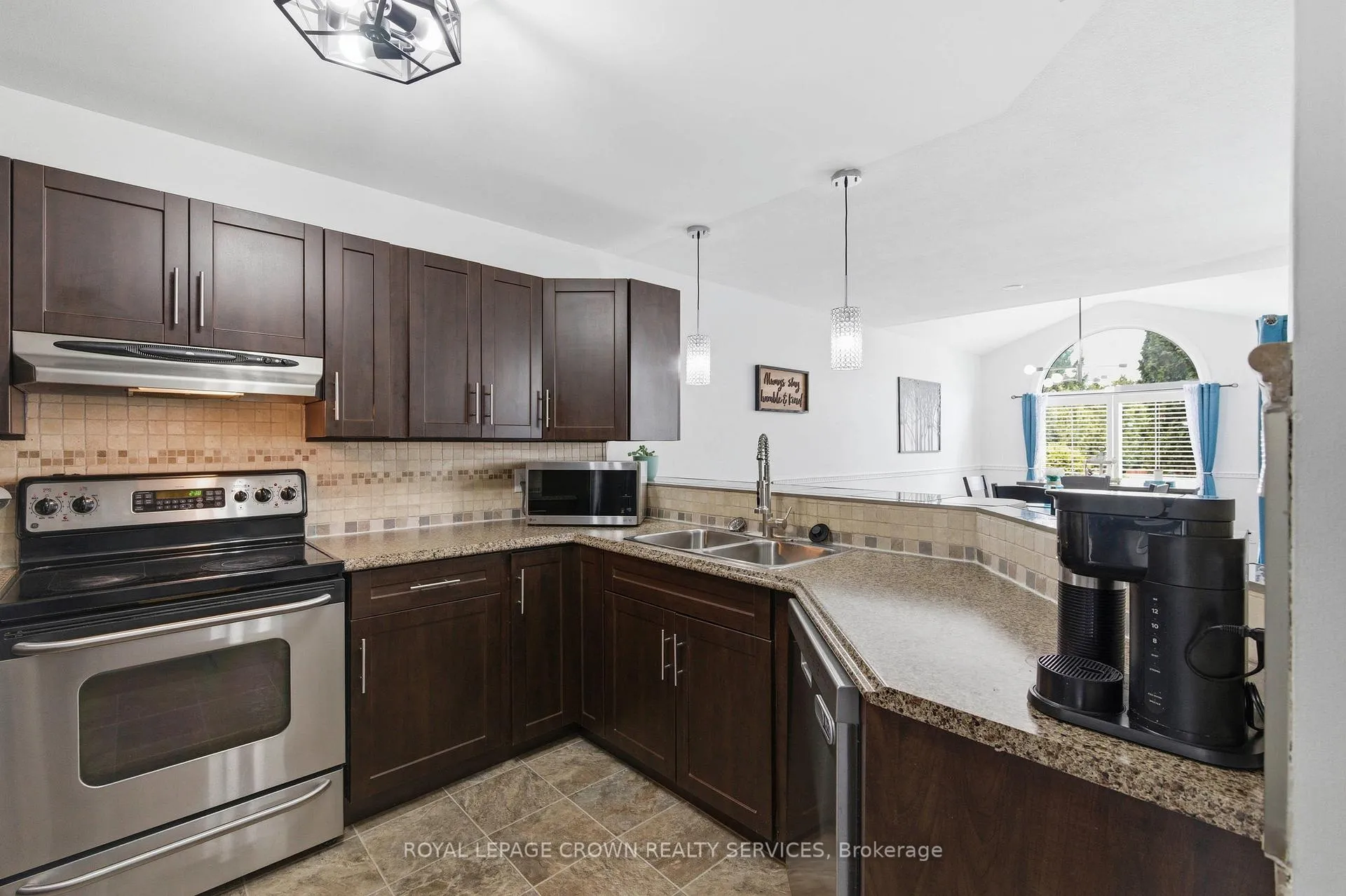 Photo 10 of 59 Kerwood Drive, Cambridge — HOMEH