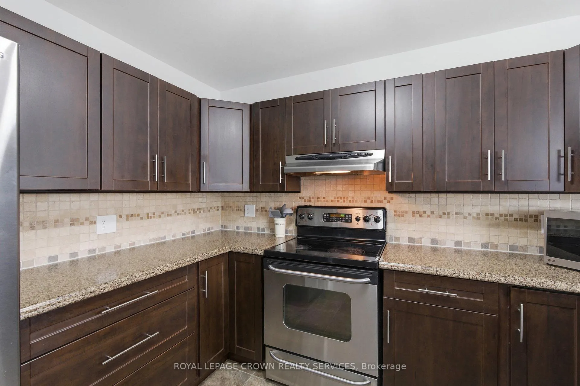 Photo 11 of 59 Kerwood Drive, Cambridge — HOMEH