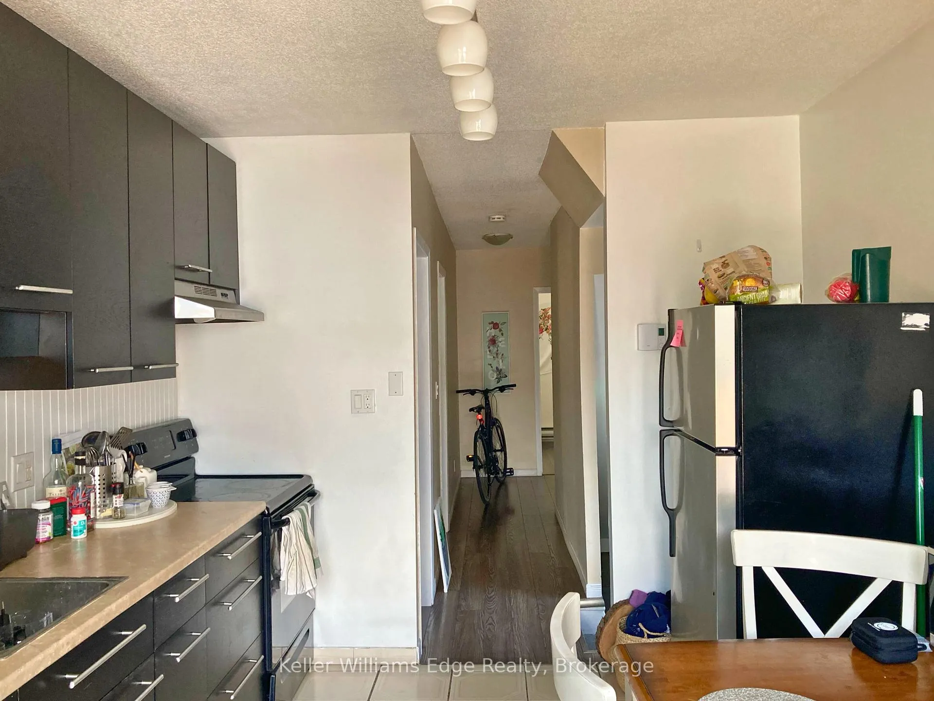 Photo 3 of Unit 2, 106 Peter Street, Hamilton, Strathcona — HOMEH