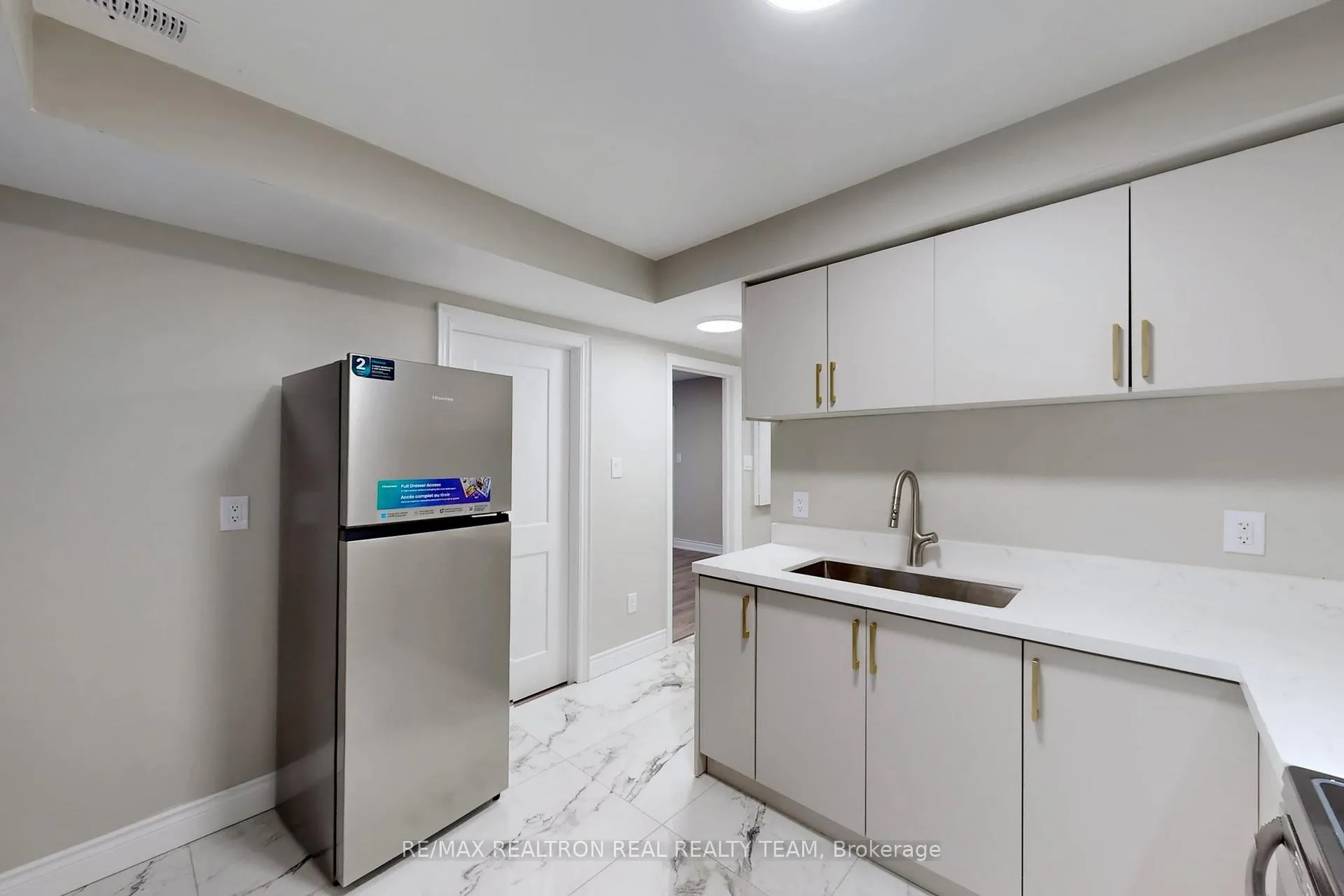 Photo 6 of Unit B1, 195 Balmoral Avenue, Hamilton, Crown Point — HOMEH