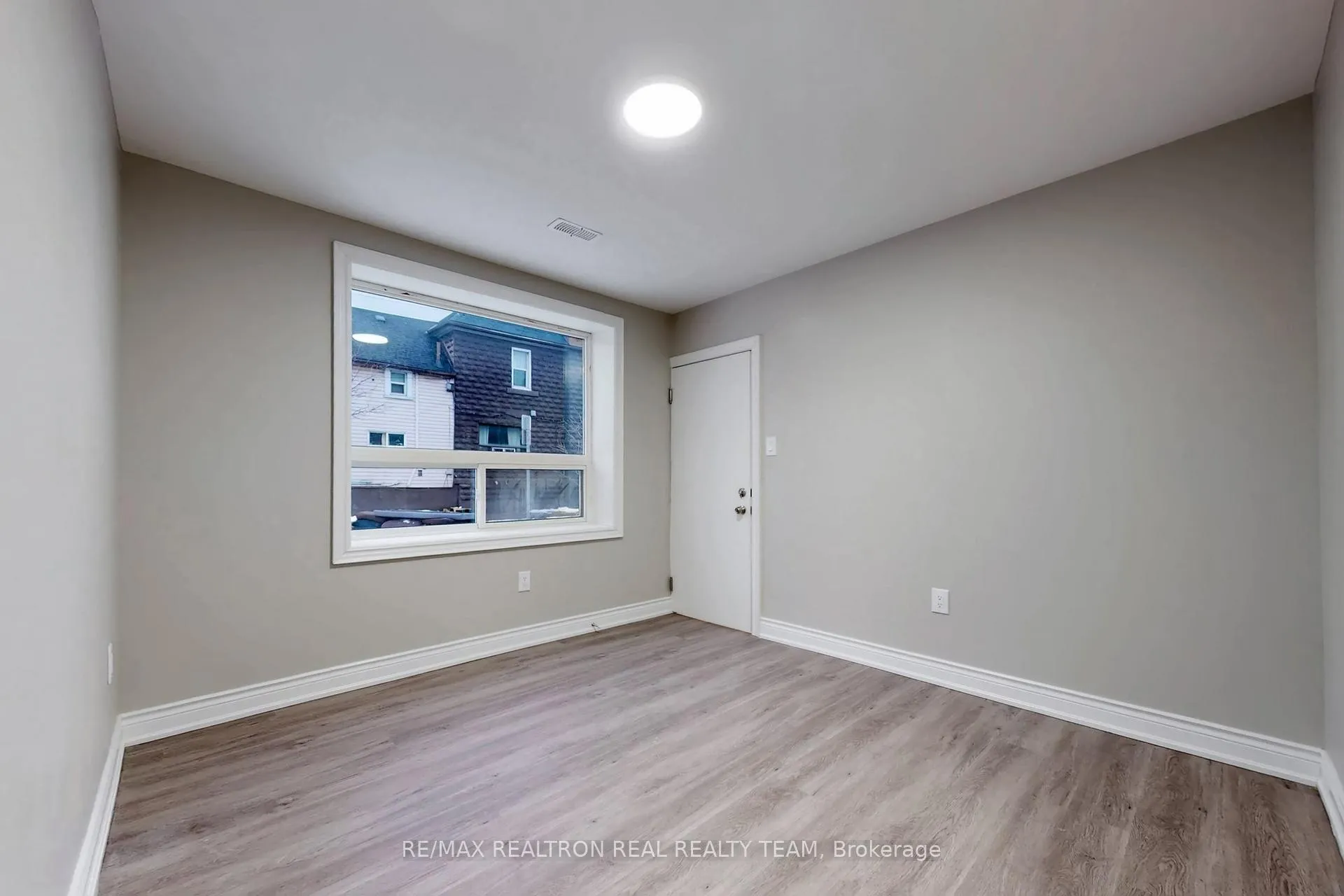Photo 9 of Unit B1, 195 Balmoral Avenue, Hamilton, Crown Point — HOMEH