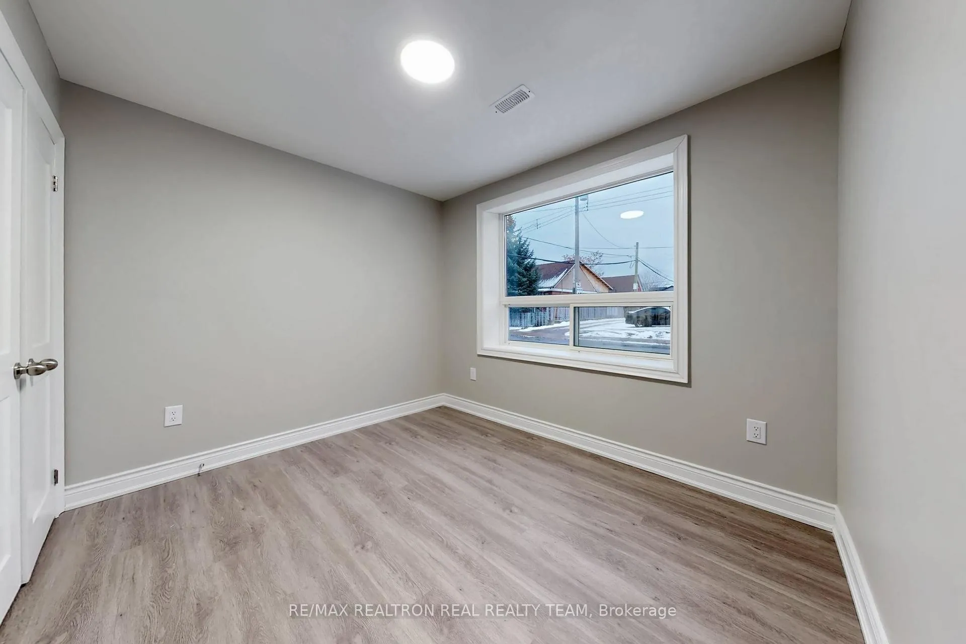 Photo 11 of Unit B1, 195 Balmoral Avenue, Hamilton, Crown Point — HOMEH