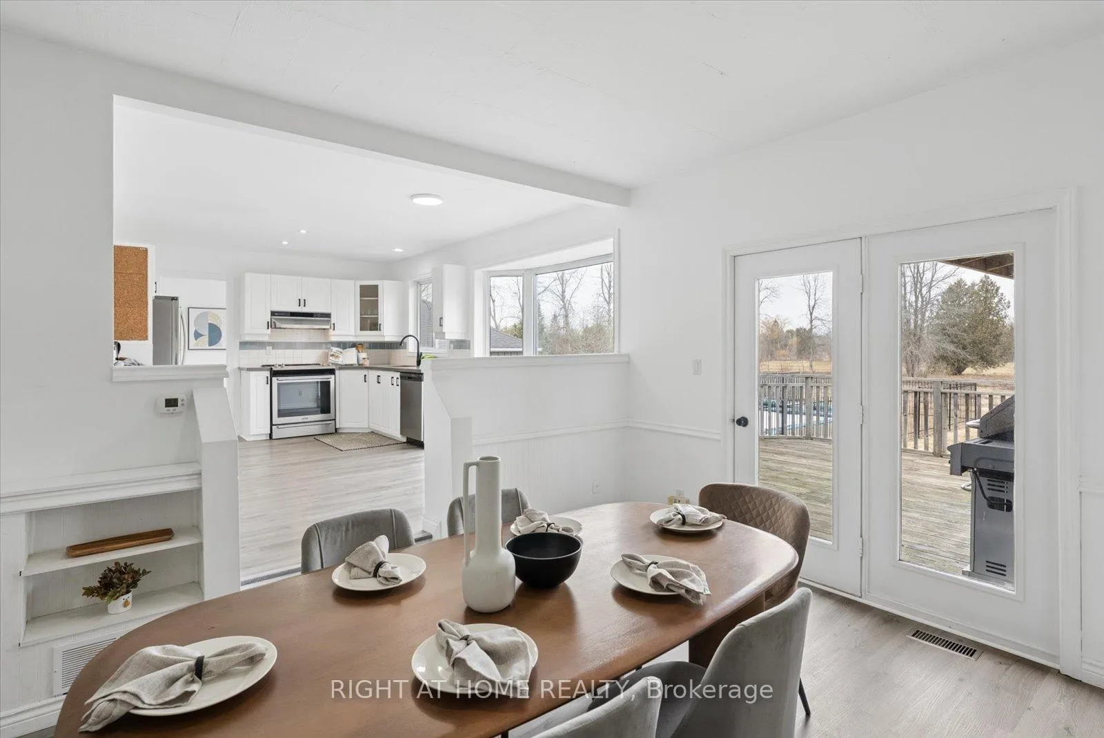 Photo 19 of 1252 Shore Acres Drive, Innisfil, Gilford — HOMEH