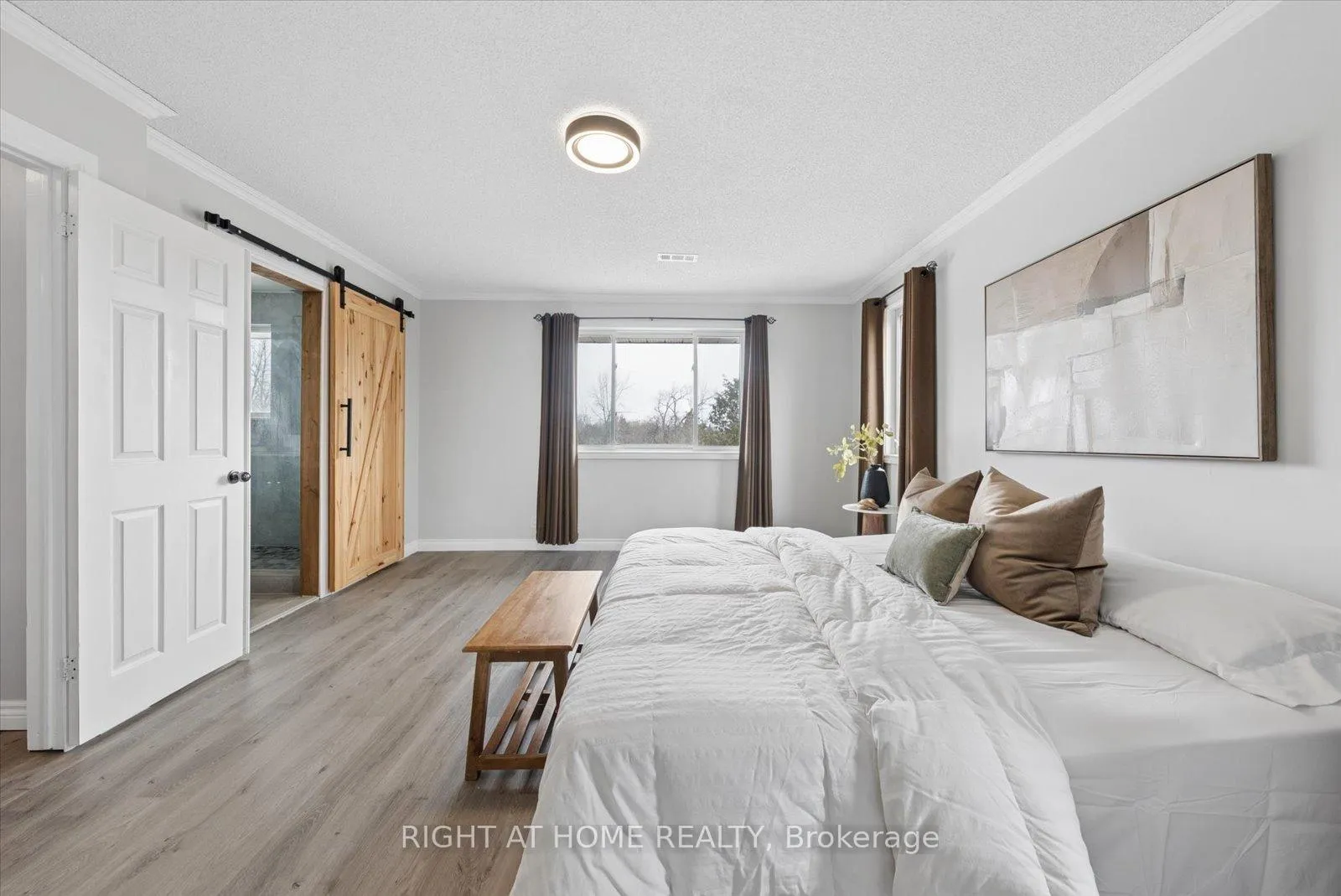 Photo 24 of 1252 Shore Acres Drive, Innisfil, Gilford — HOMEH