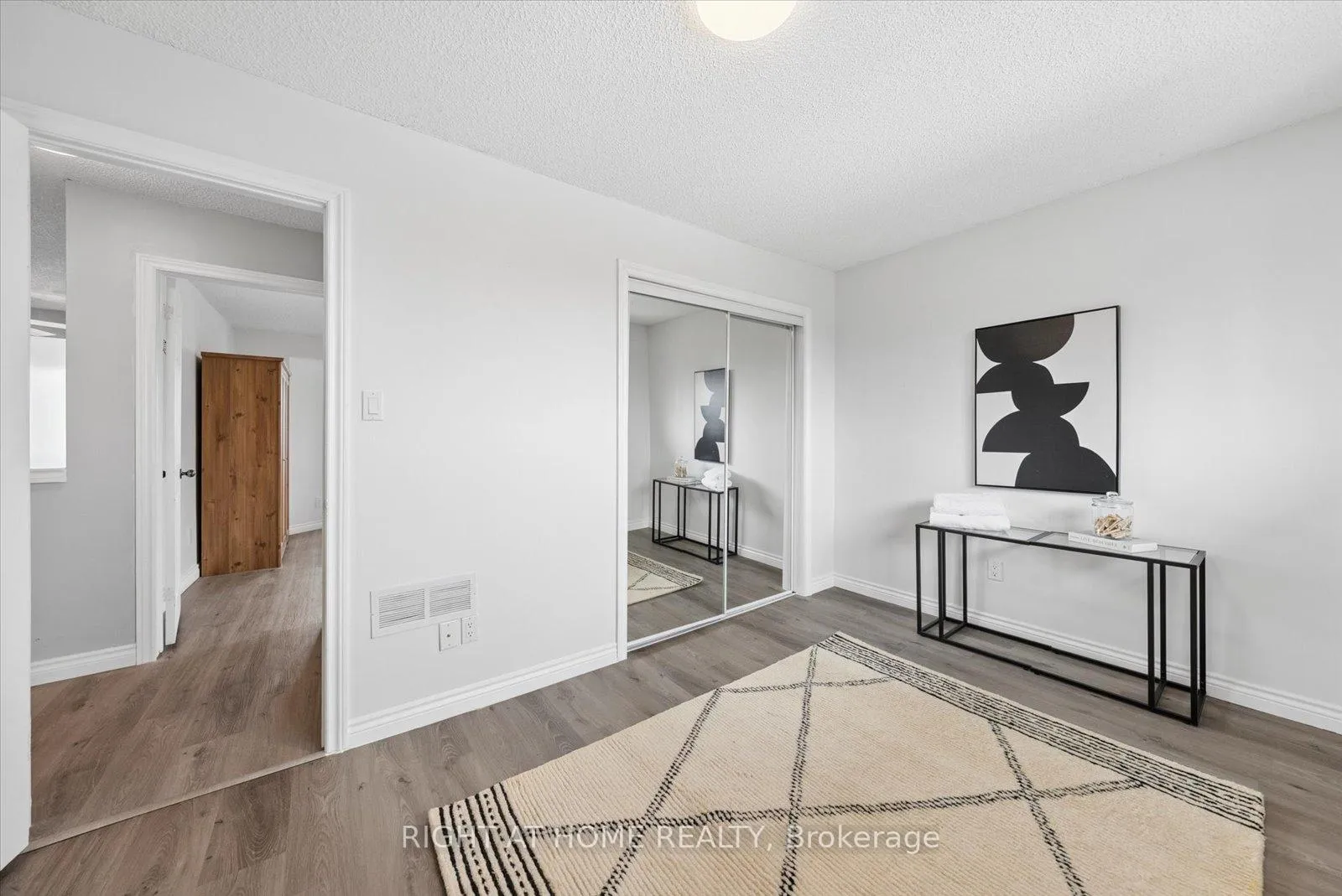 Photo 34 of 1252 Shore Acres Drive, Innisfil, Gilford — HOMEH