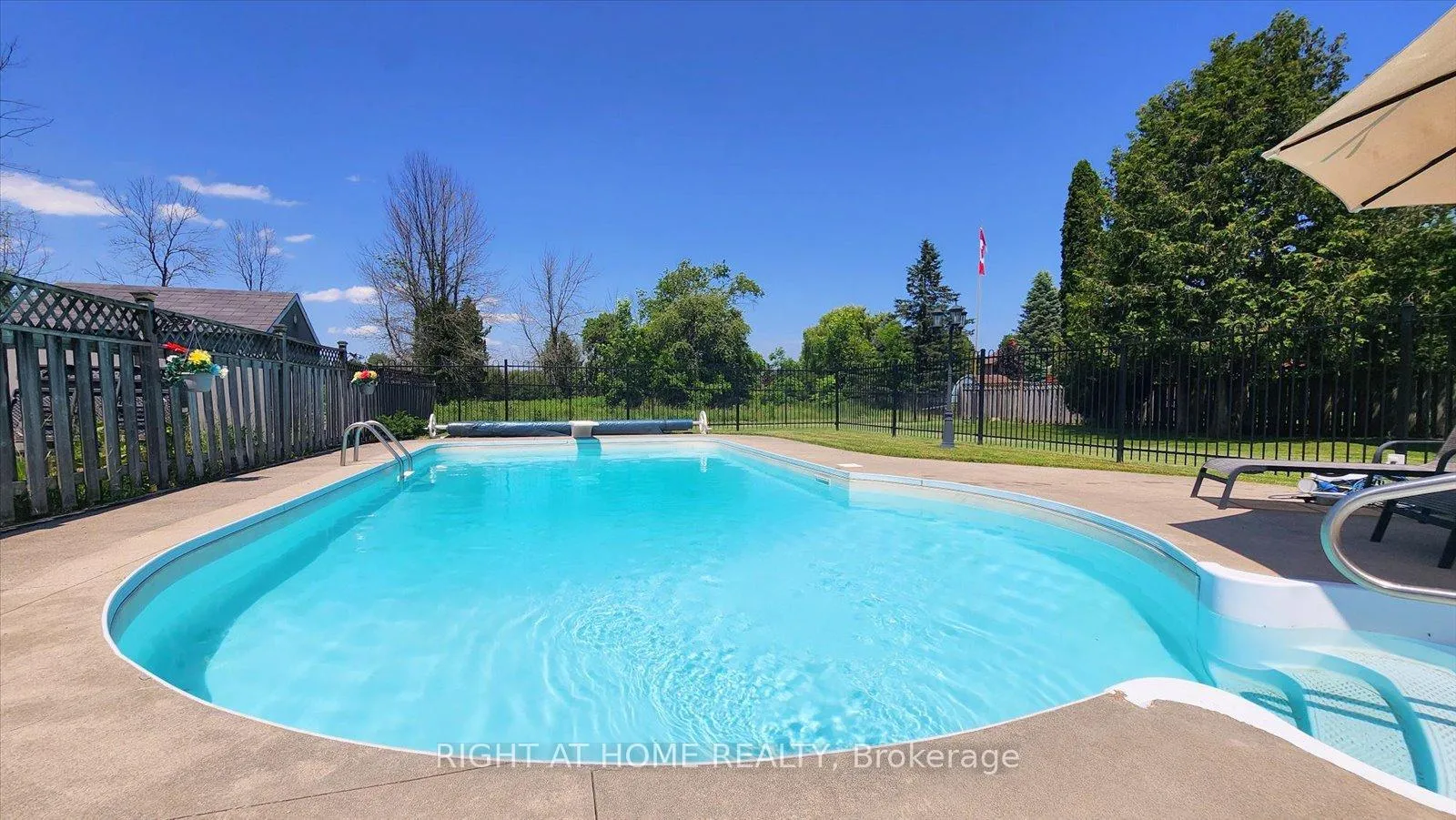 Photo 41 of 1252 Shore Acres Drive, Innisfil, Gilford — HOMEH
