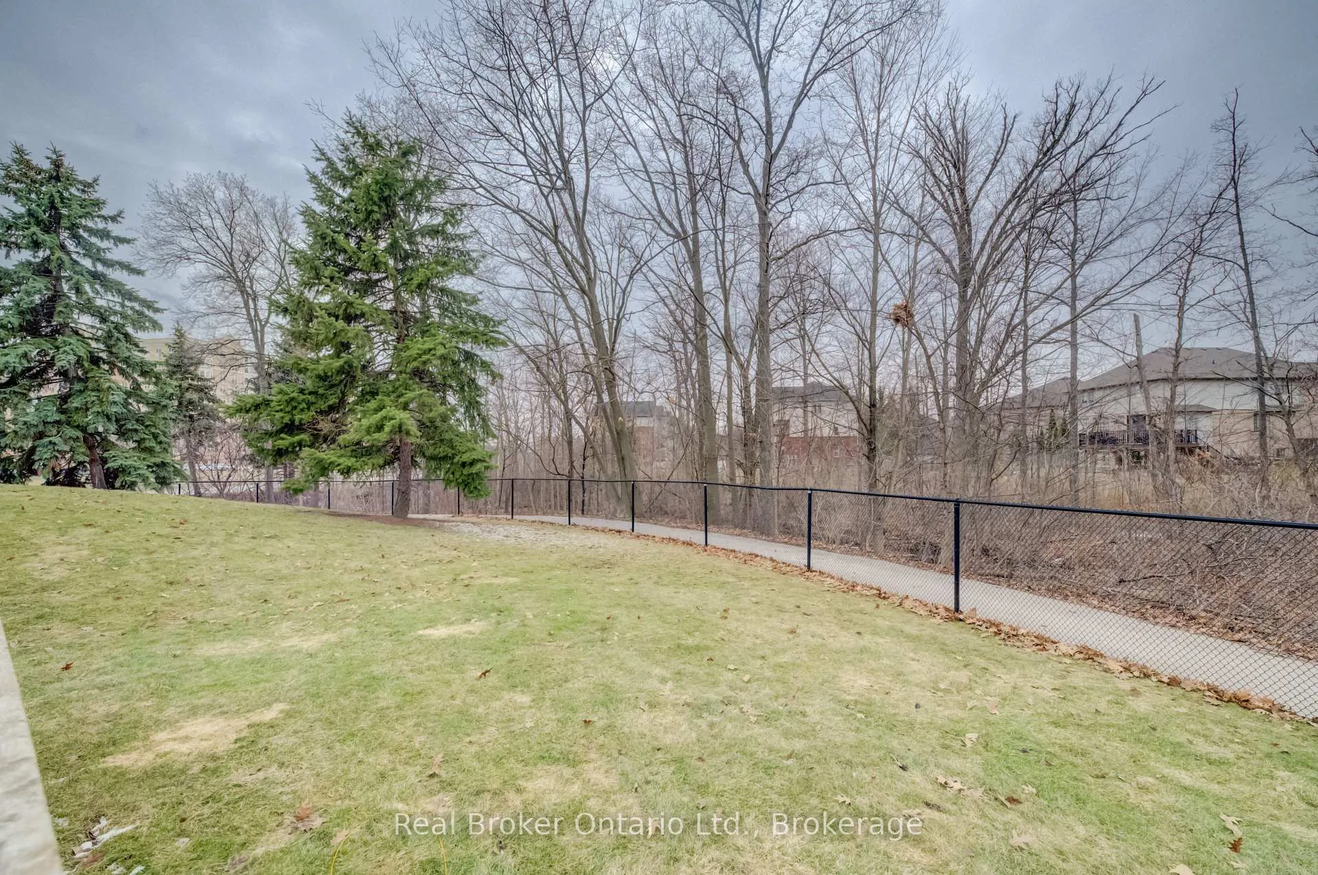 Photo 40 of Unit 22, 2022 Atkinson Drive, Burlington, Rose — HOMEH