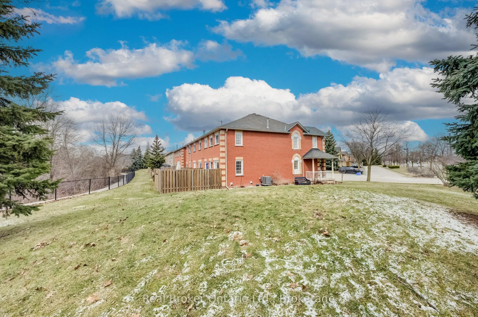 Photo 44 of Unit 22, 2022 Atkinson Drive, Burlington, Rose — HOMEH