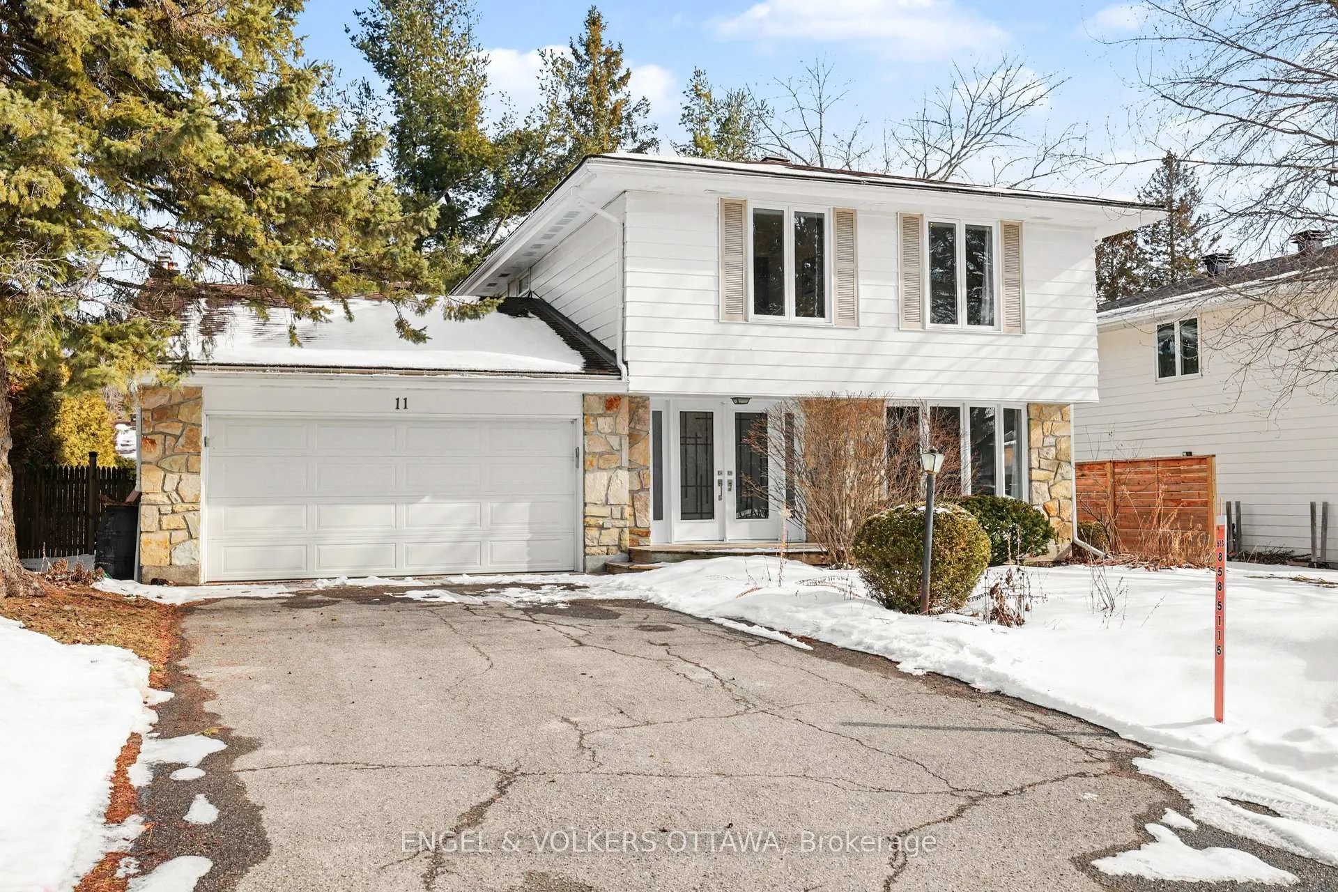 Photo 2 of 11 Glendenning Drive, Ottawa, Arlington Woods — HOMEH