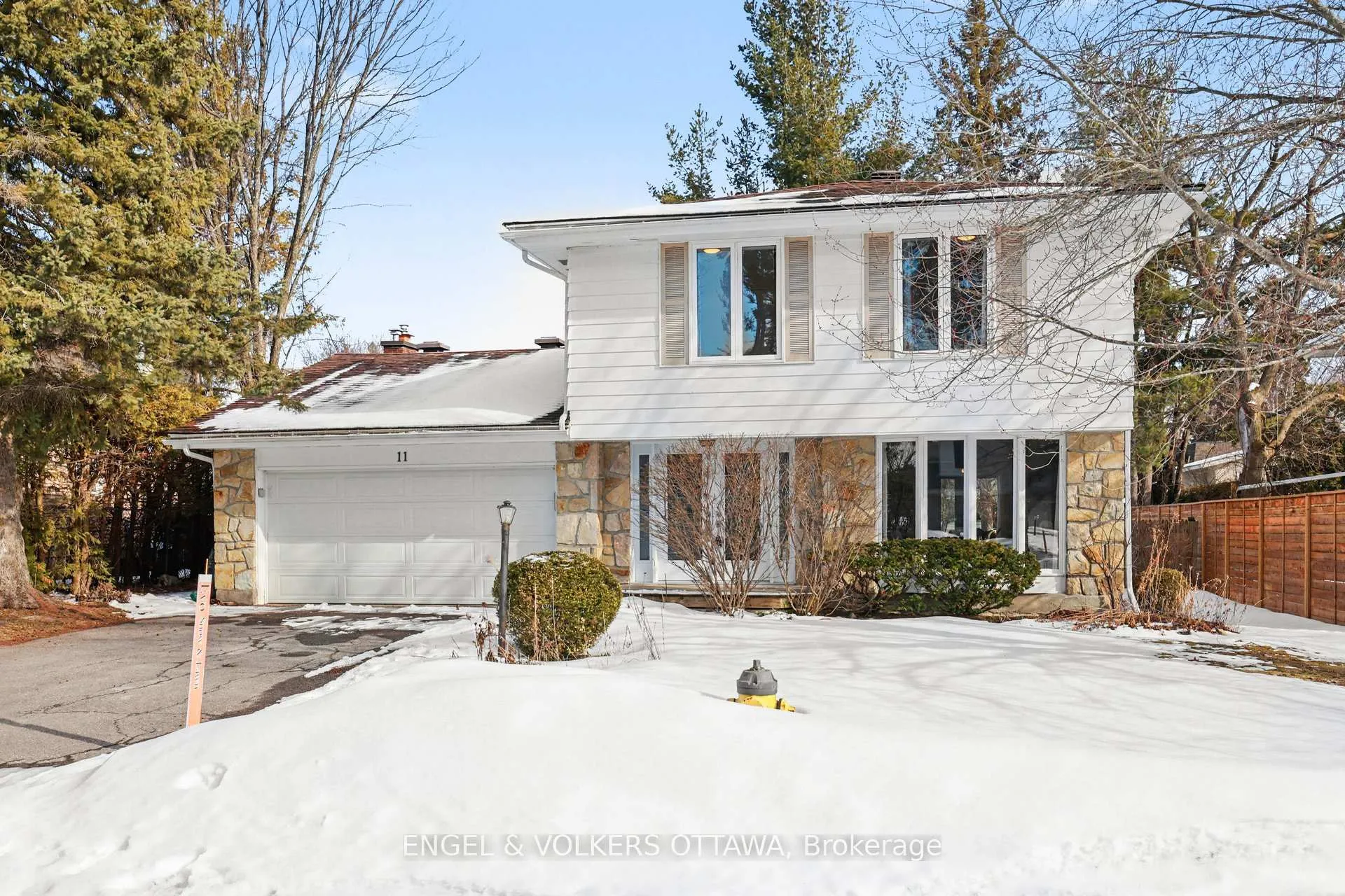 Photo 4 of 11 Glendenning Drive, Ottawa, Arlington Woods — HOMEH