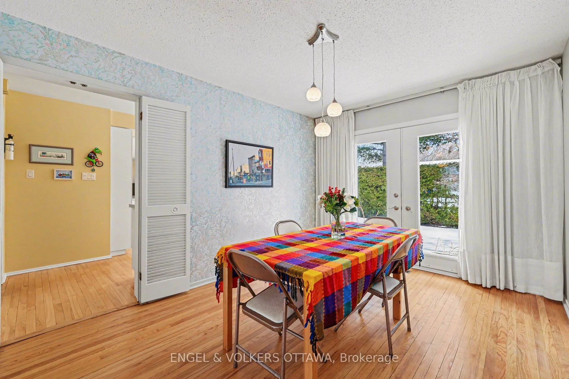 Photo 13 of 11 Glendenning Drive, Ottawa, Arlington Woods — HOMEH