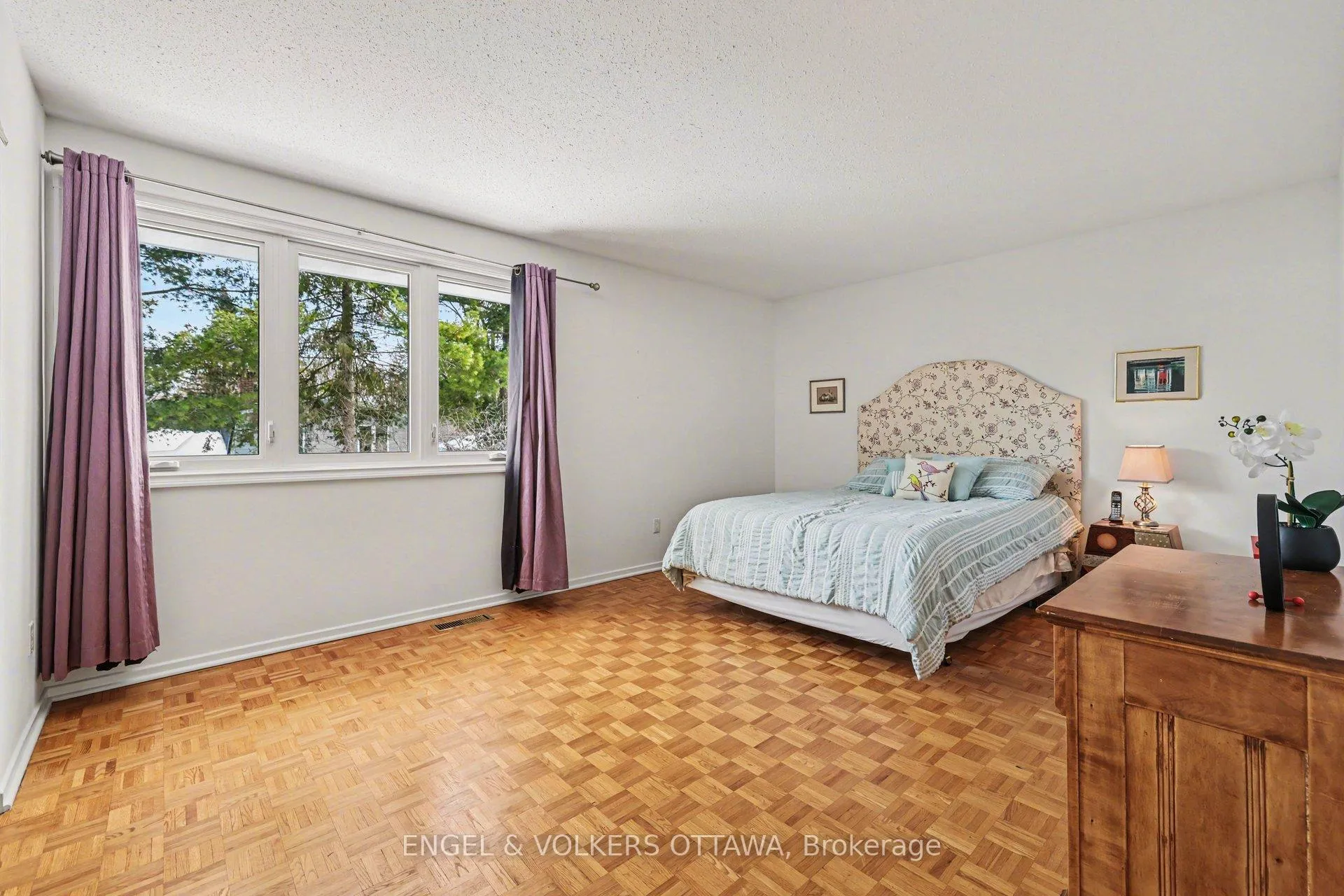 Photo 25 of 11 Glendenning Drive, Ottawa, Arlington Woods — HOMEH