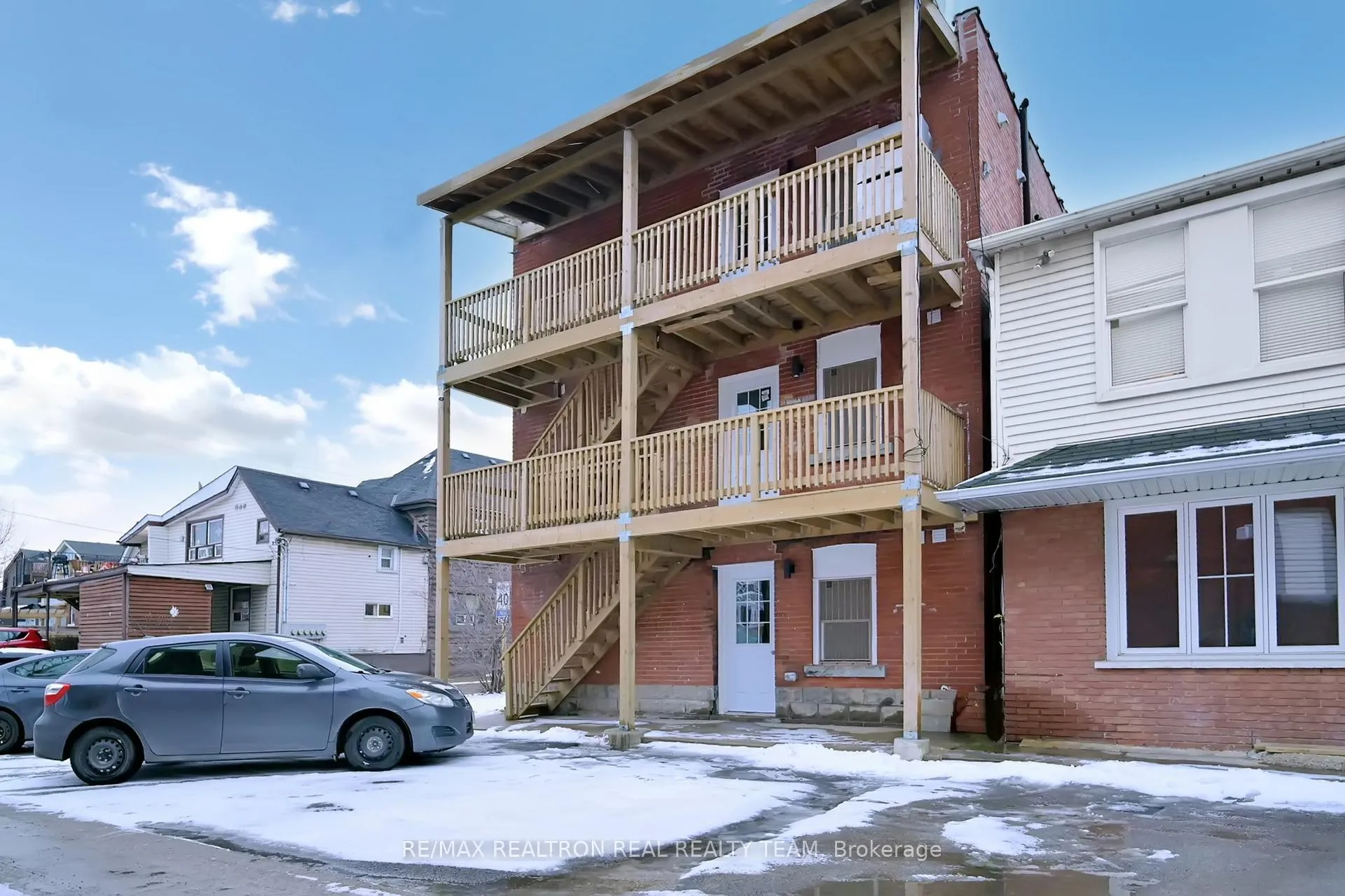 Photo 2 of Unit B2, 195 Balmoral Avenue N, Hamilton, Crown Point — HOMEH