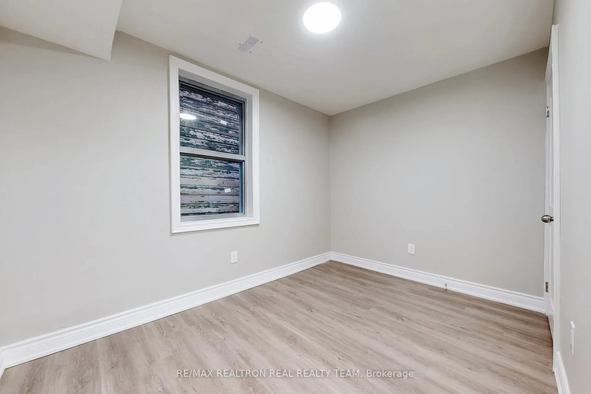 Photo 16 of Unit B2, 195 Balmoral Avenue N, Hamilton, Crown Point — HOMEH