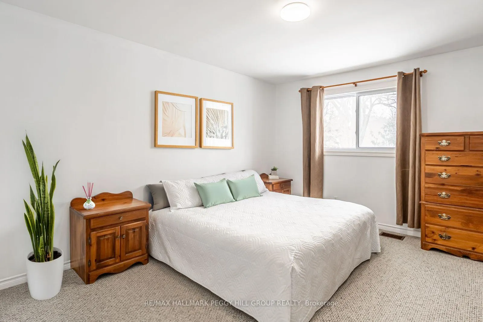 Photo 11 of 5853 Yonge Street, Innisfil, Rural Innisfil — HOMEH