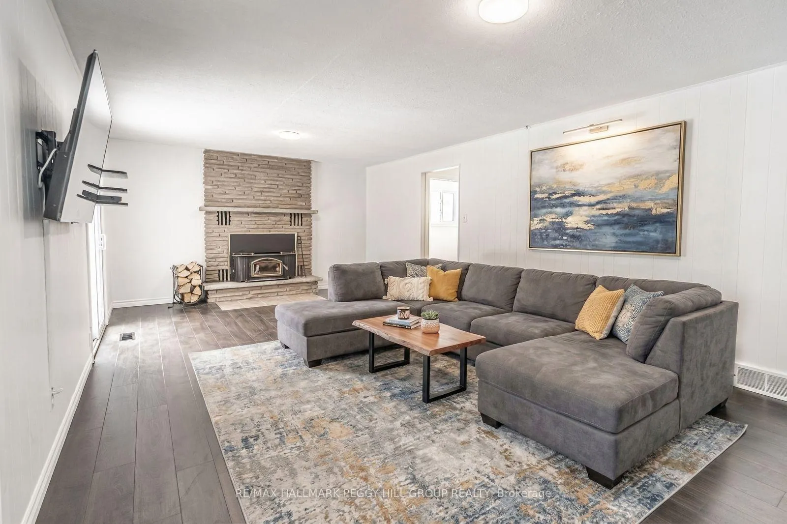 Photo 14 of 5853 Yonge Street, Innisfil, Rural Innisfil — HOMEH