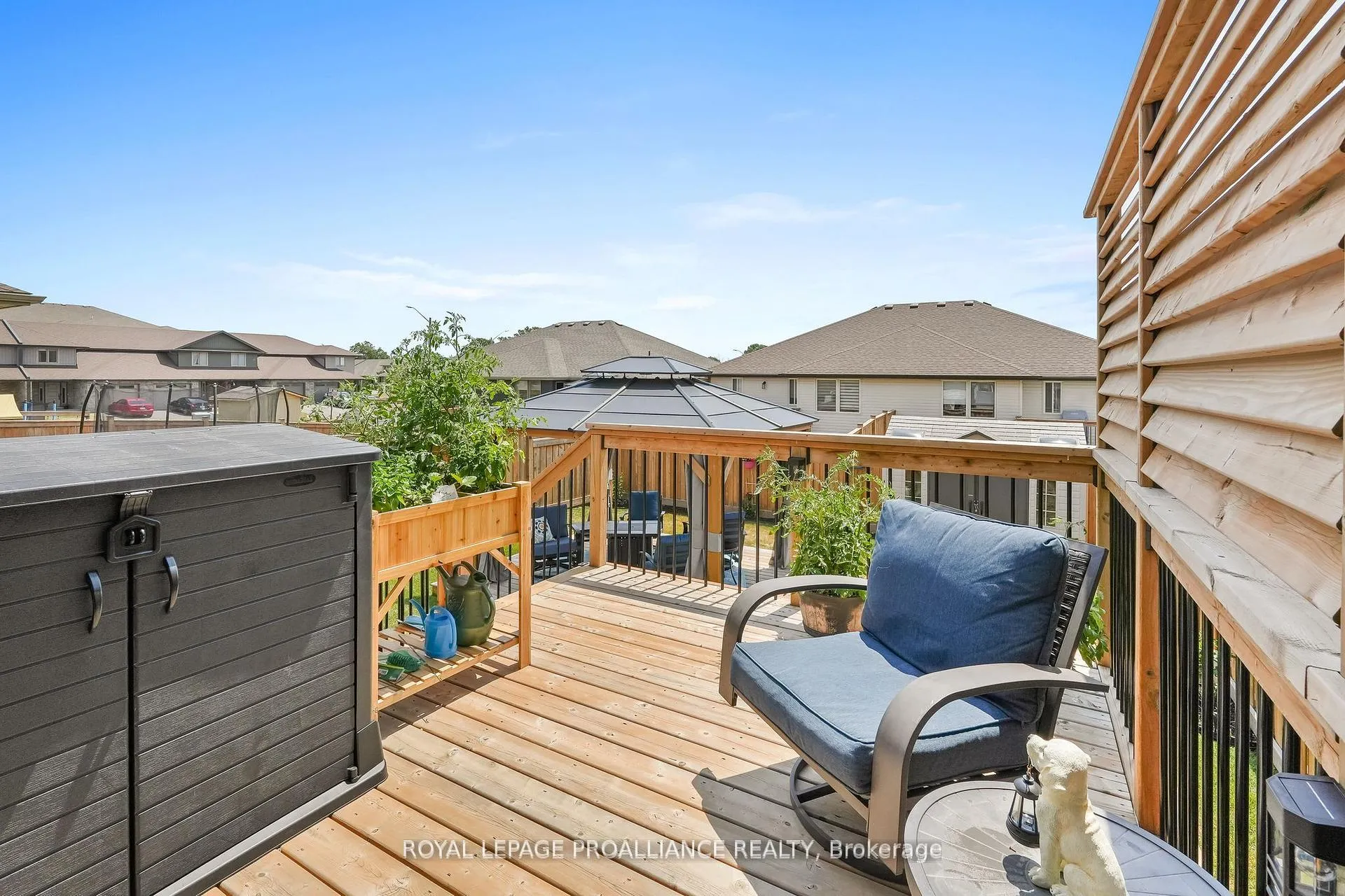 Photo 15 of 25 Cedar Park Crescent, Quinte West, Murray Ward — HOMEH