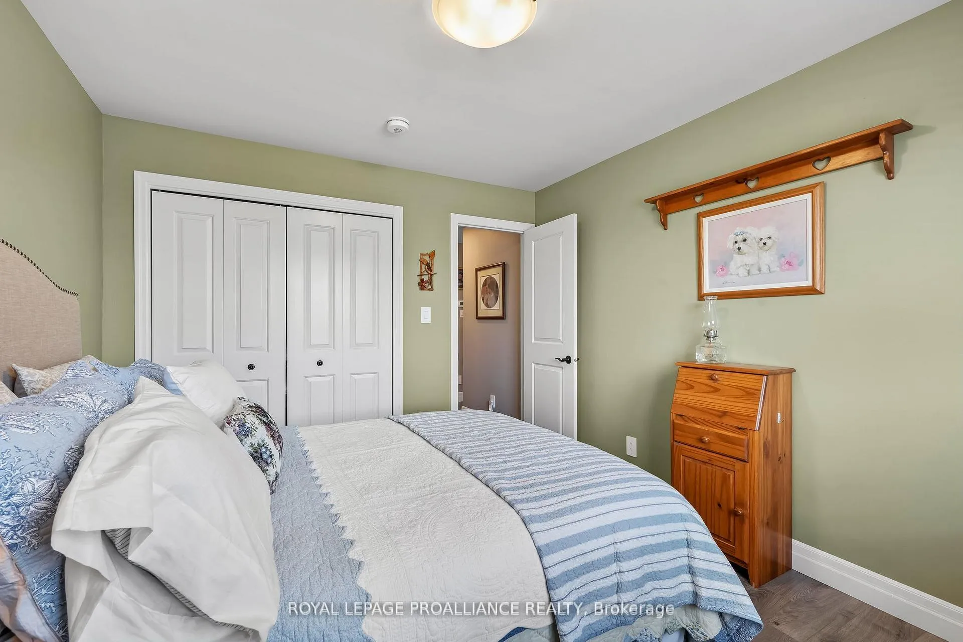 Photo 20 of 25 Cedar Park Crescent, Quinte West, Murray Ward — HOMEH