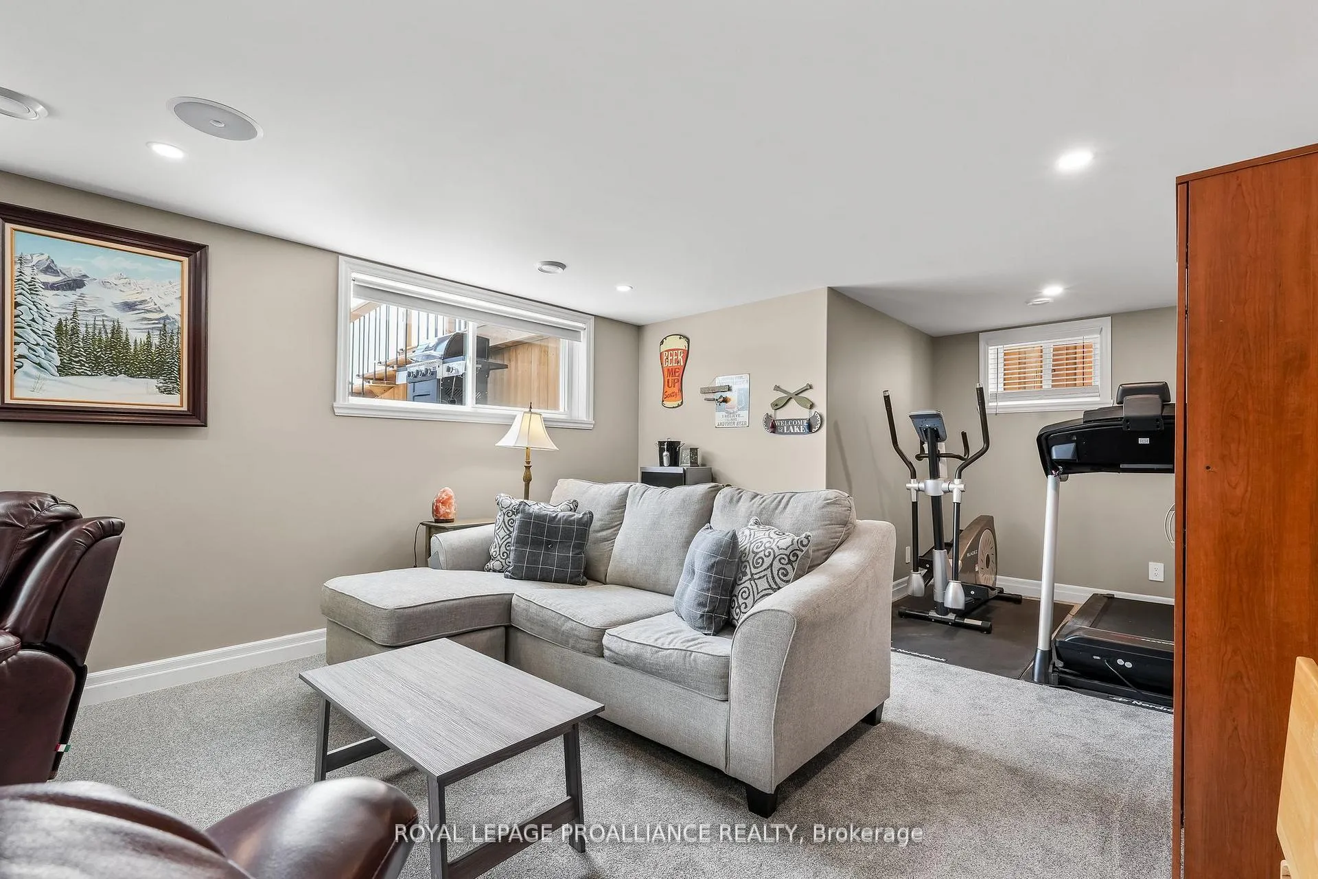 Photo 22 of 25 Cedar Park Crescent, Quinte West, Murray Ward — HOMEH