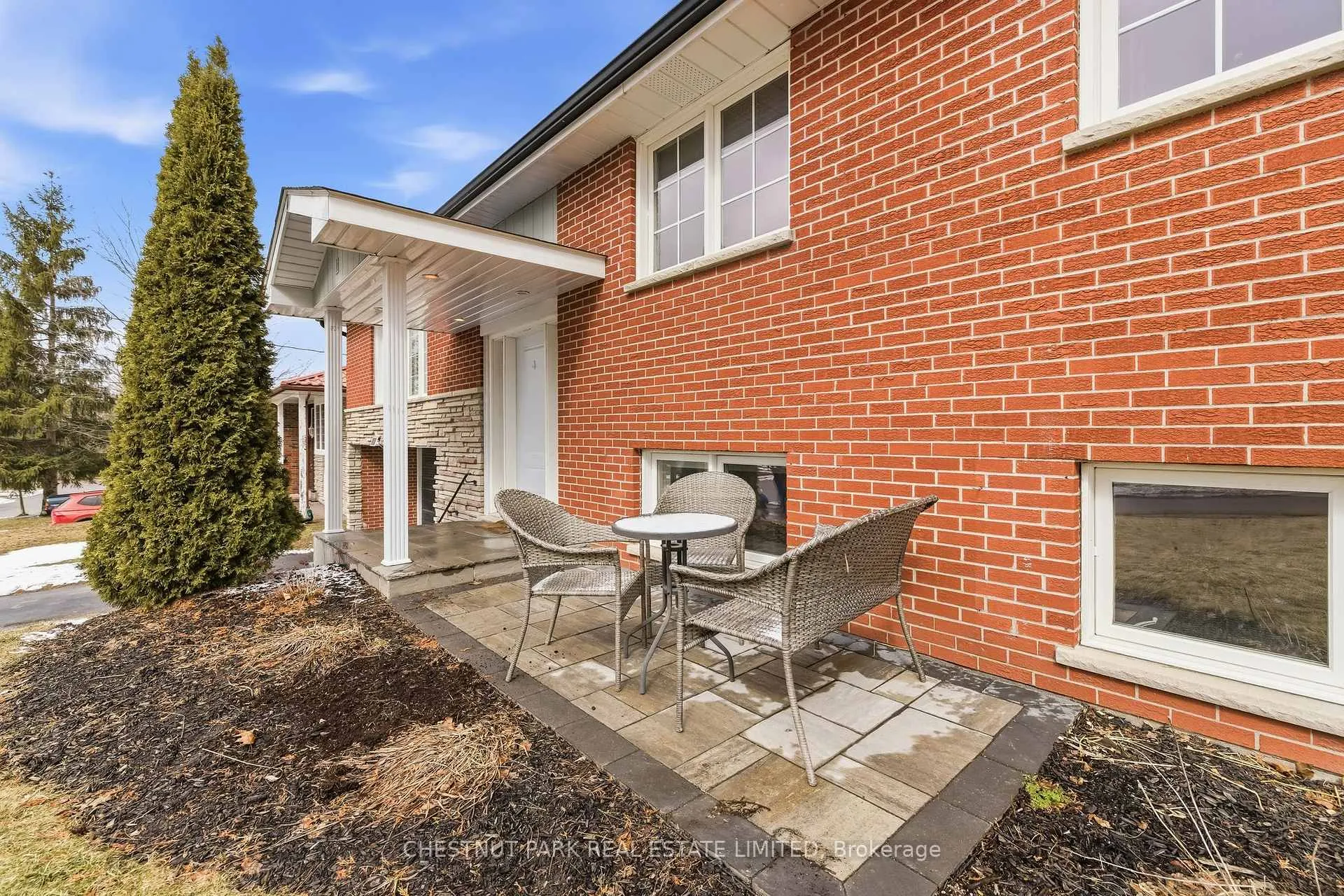 Photo 2 of 11 Joseph Street, Uxbridge — HOMEH