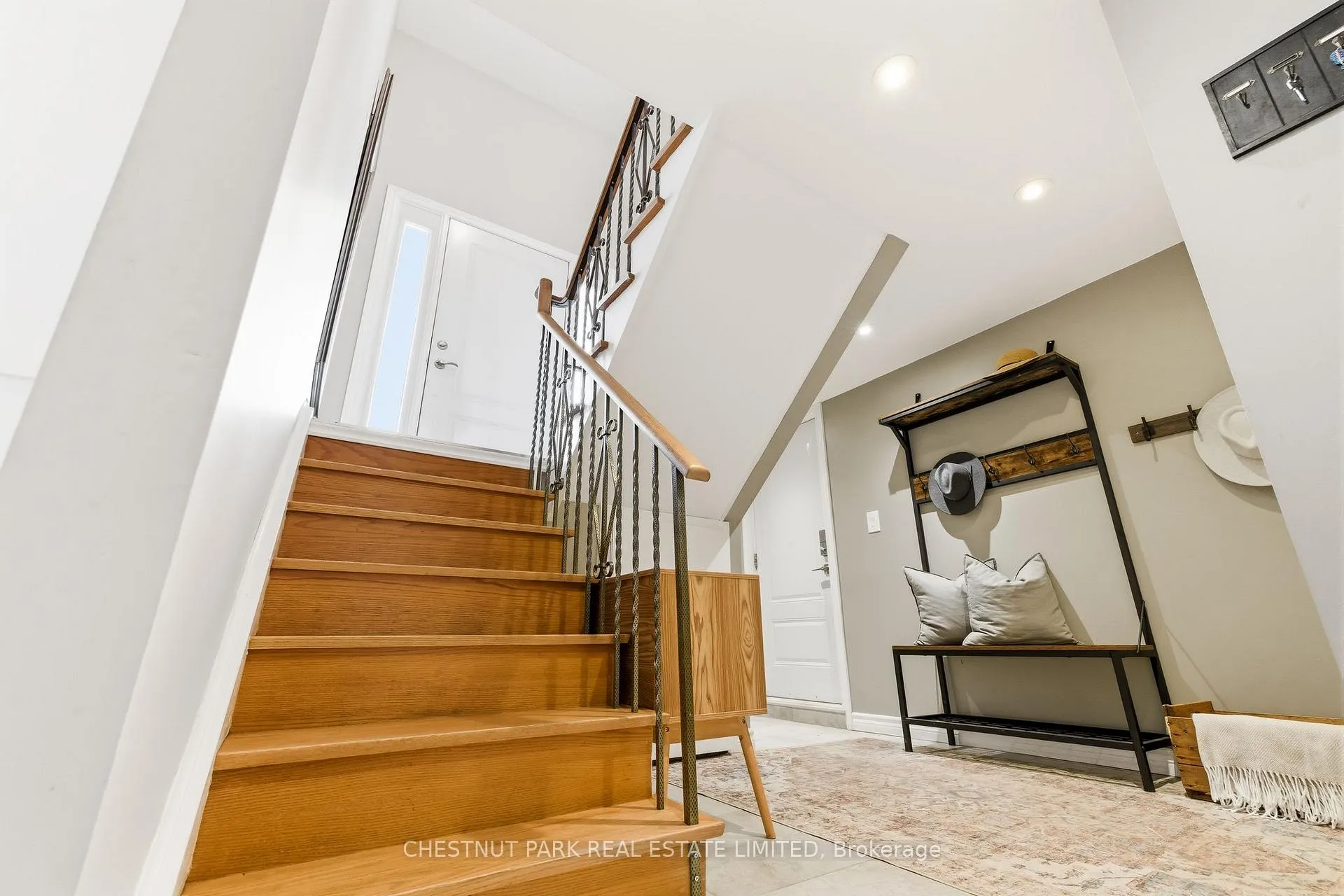 Photo 5 of 11 Joseph Street, Uxbridge — HOMEH