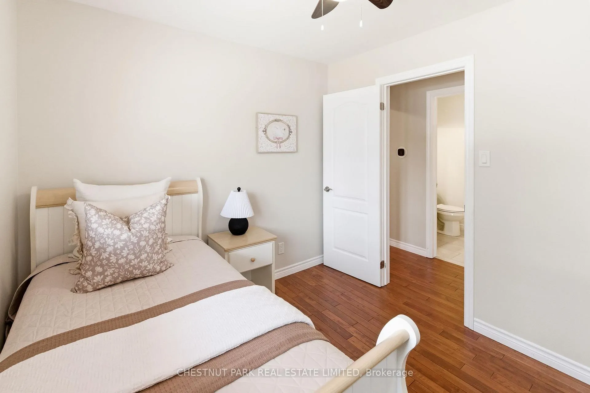 Photo 26 of 11 Joseph Street, Uxbridge — HOMEH