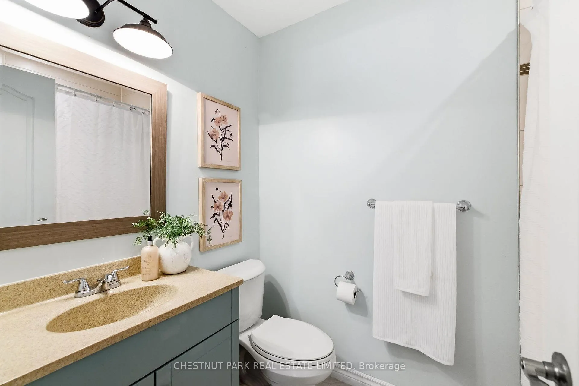 Photo 27 of 11 Joseph Street, Uxbridge — HOMEH