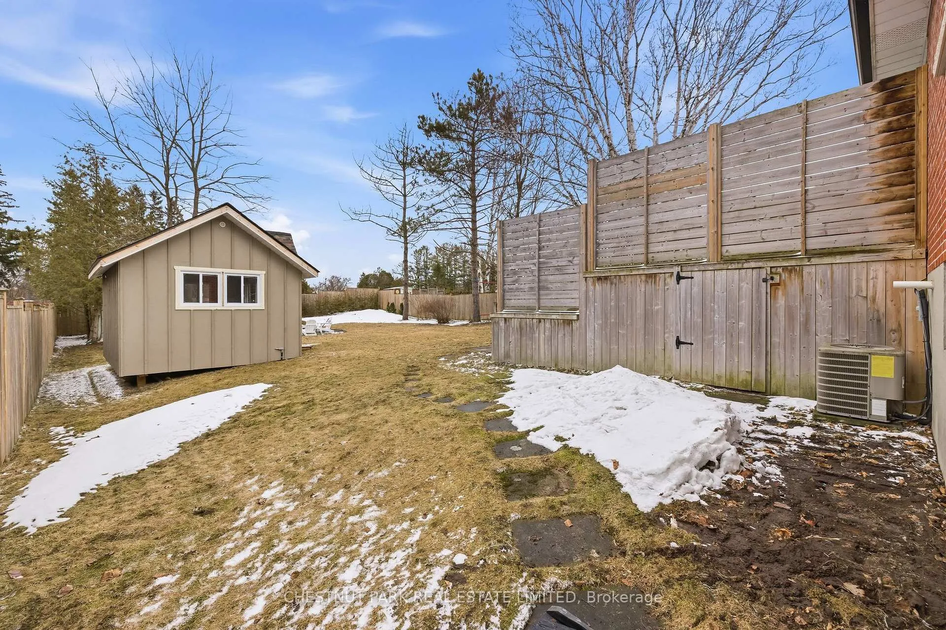 Photo 39 of 11 Joseph Street, Uxbridge — HOMEH