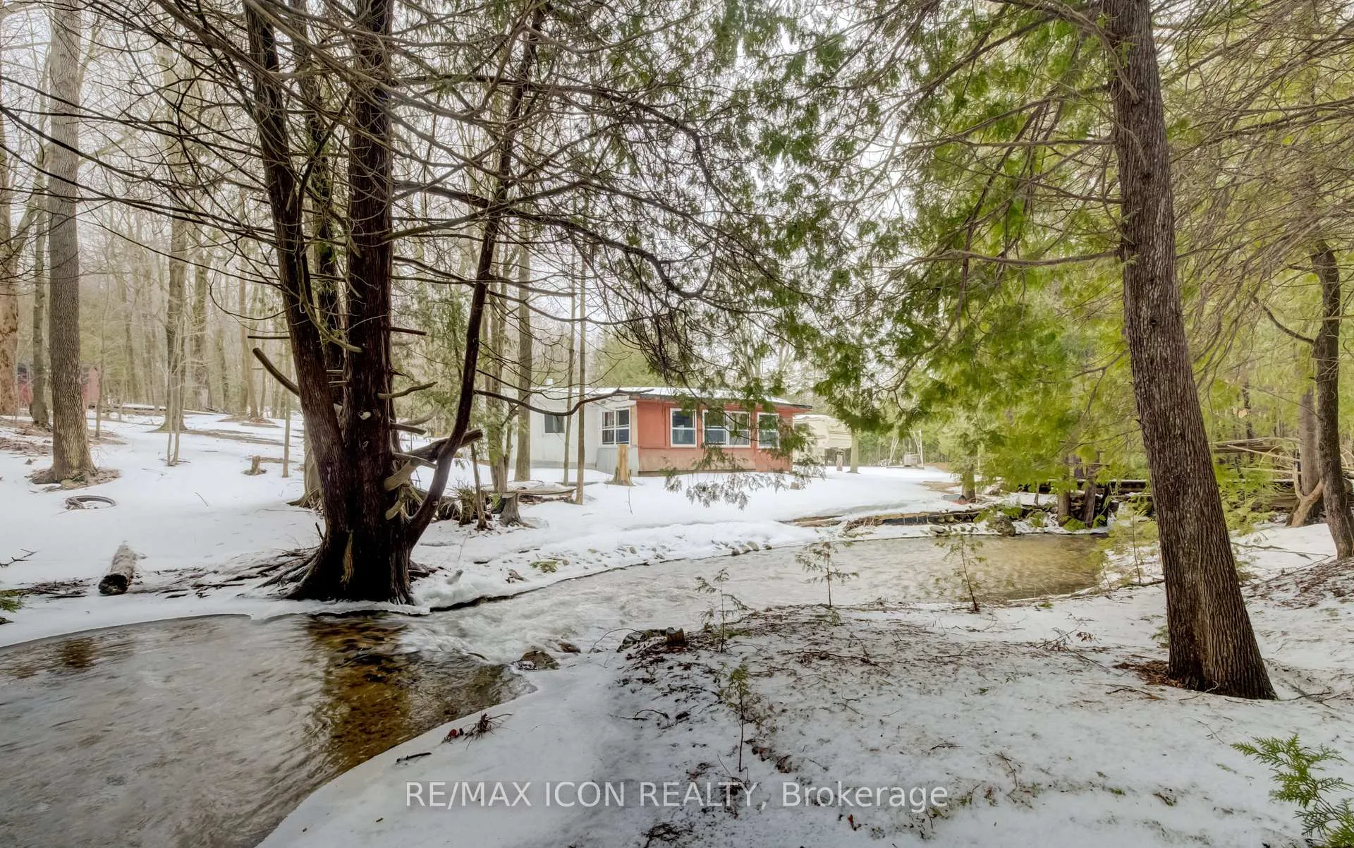 Photo 2 of 263074 Wilder Lake Road, Southgate — HOMEH