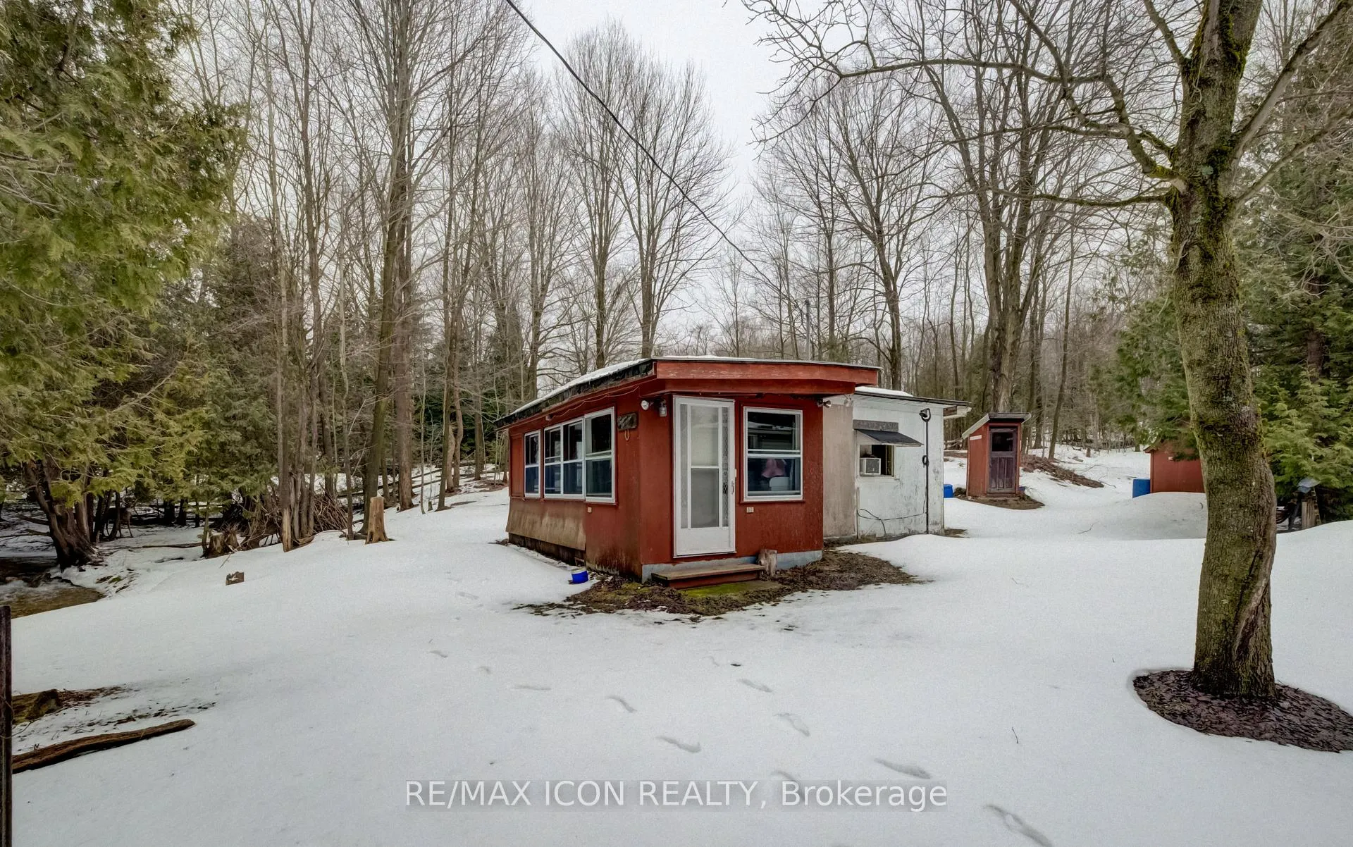 Photo 3 of 263074 Wilder Lake Road, Southgate — HOMEH