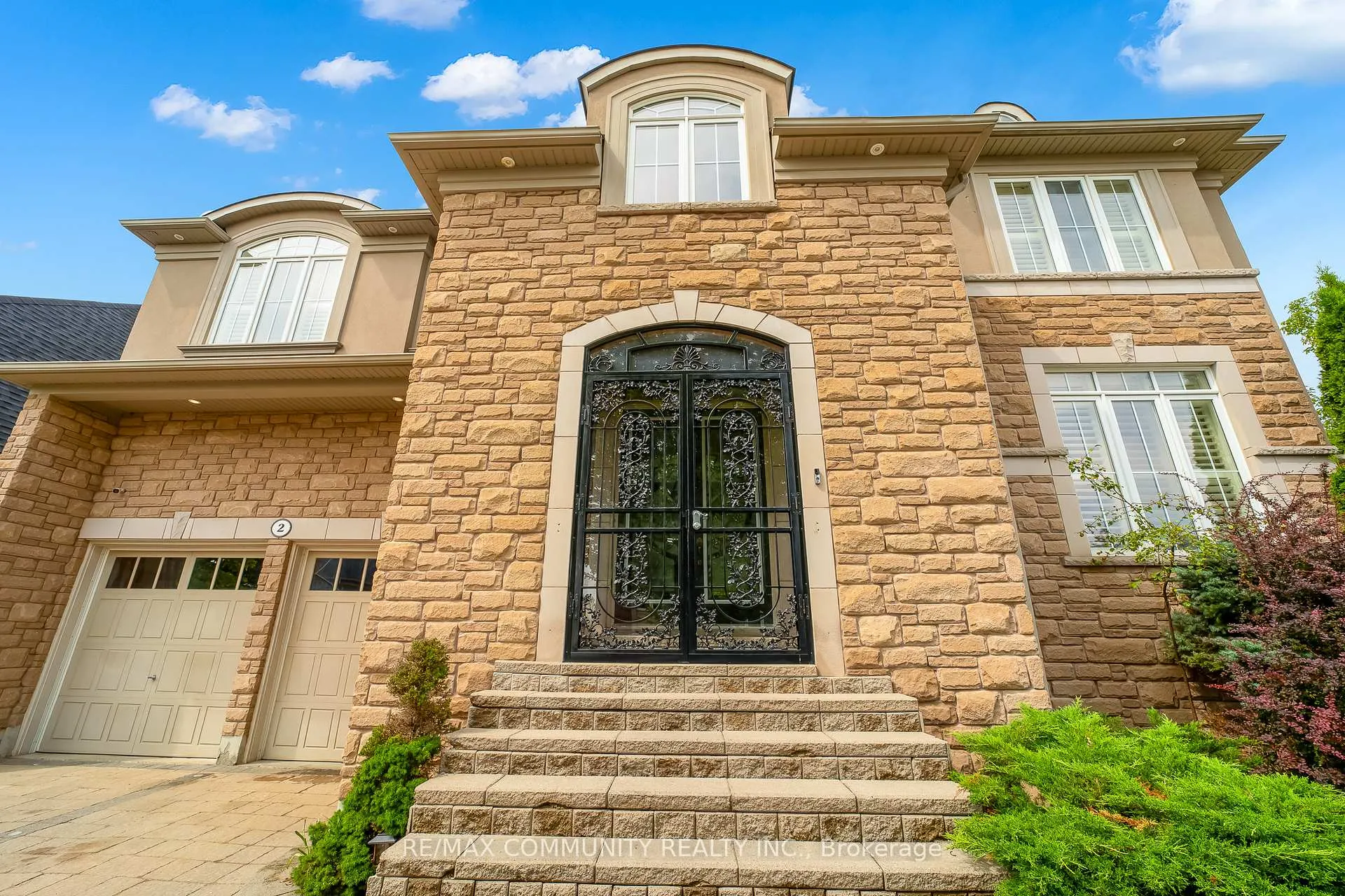 Photo 2 of 2 Dolby Crescent, Ajax, Northeast Ajax — HOMEH