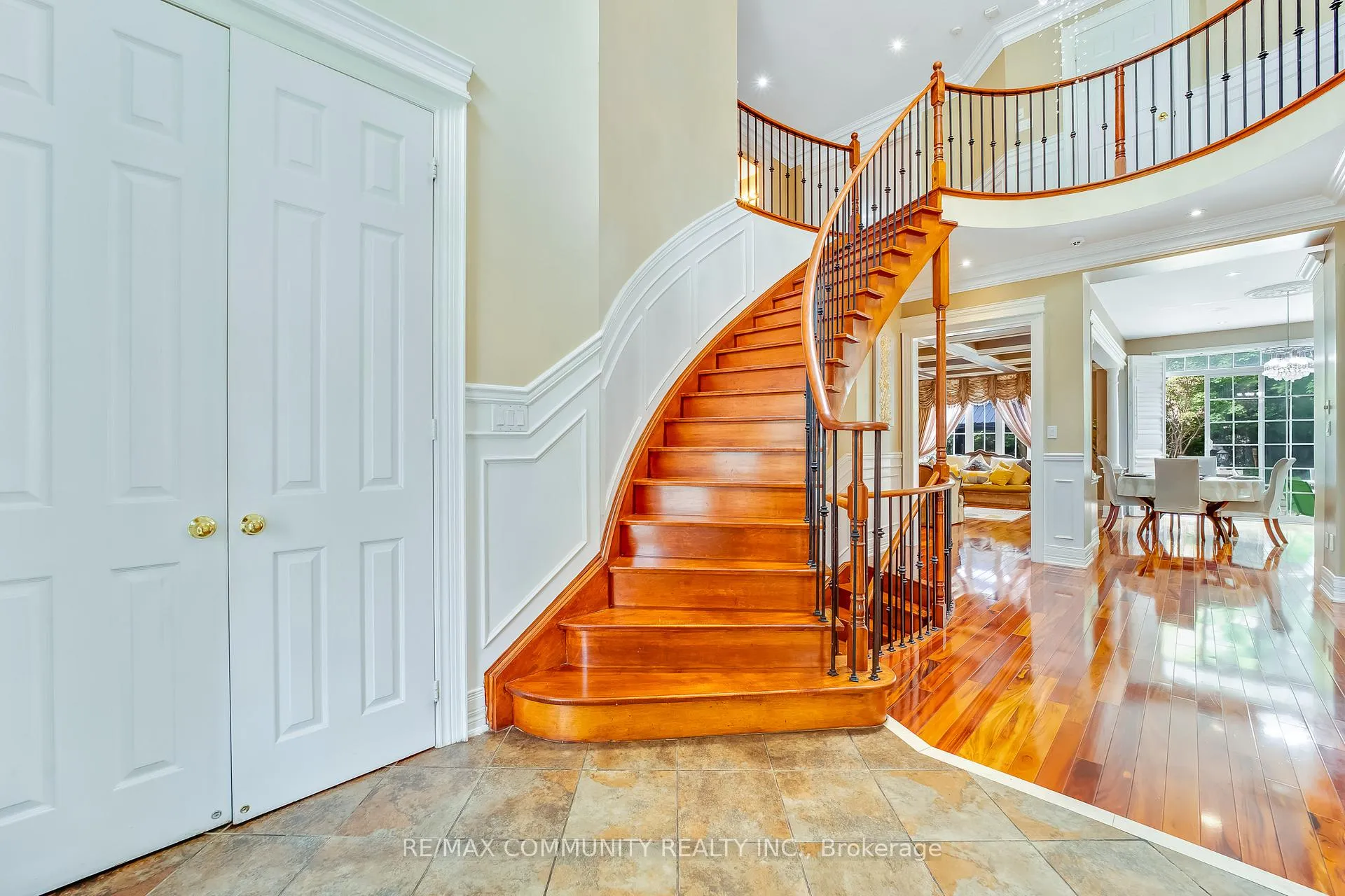 Photo 7 of 2 Dolby Crescent, Ajax, Northeast Ajax — HOMEH