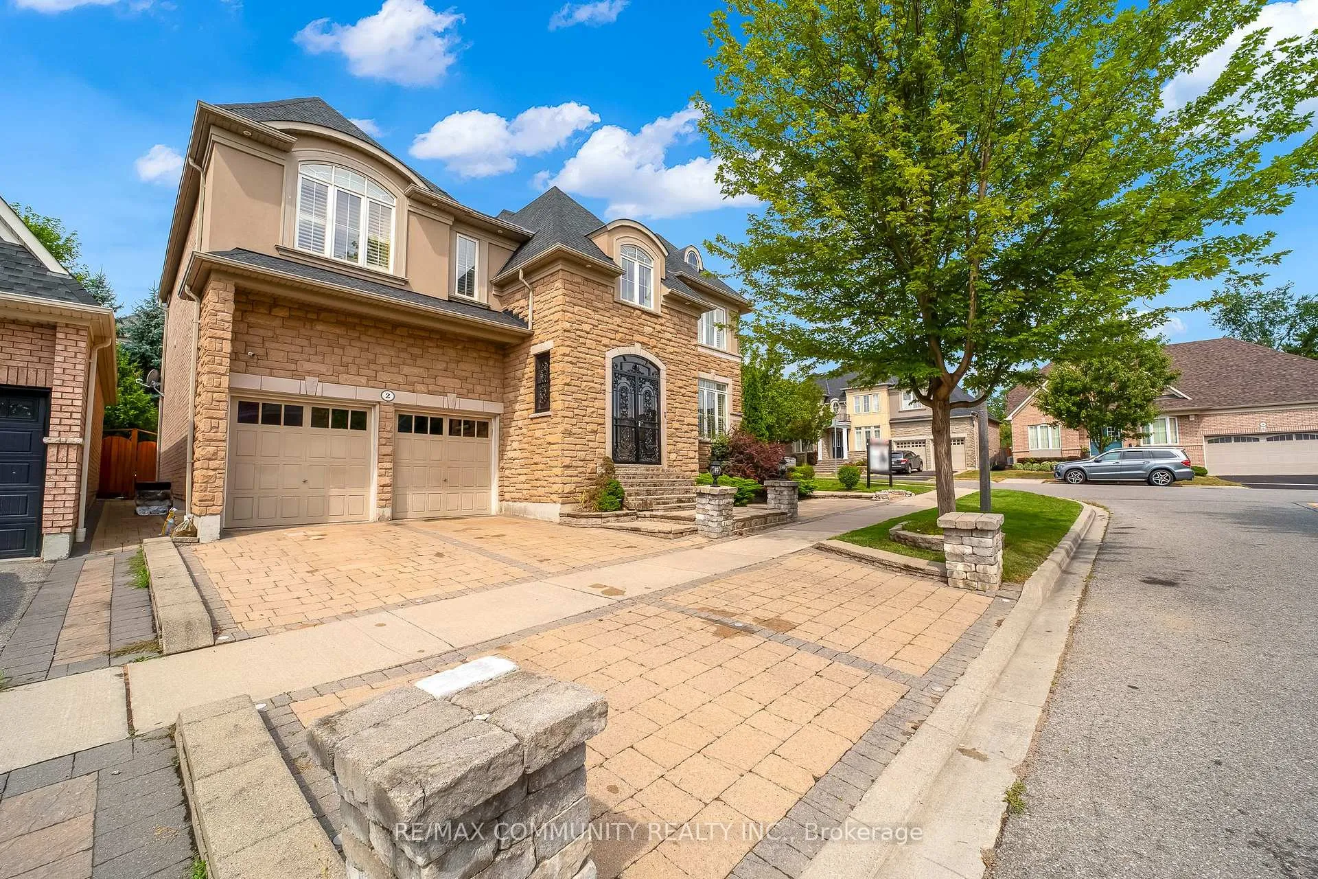 Photo 9 of 2 Dolby Crescent, Ajax, Northeast Ajax — HOMEH