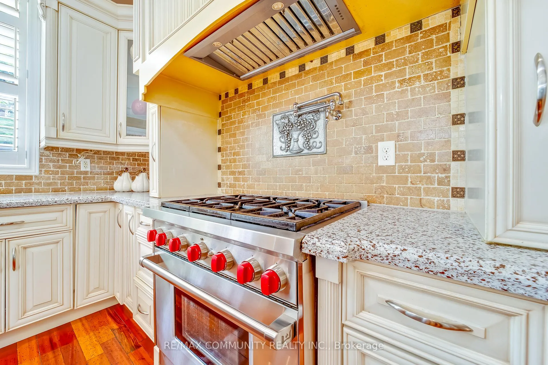 Photo 18 of 2 Dolby Crescent, Ajax, Northeast Ajax — HOMEH
