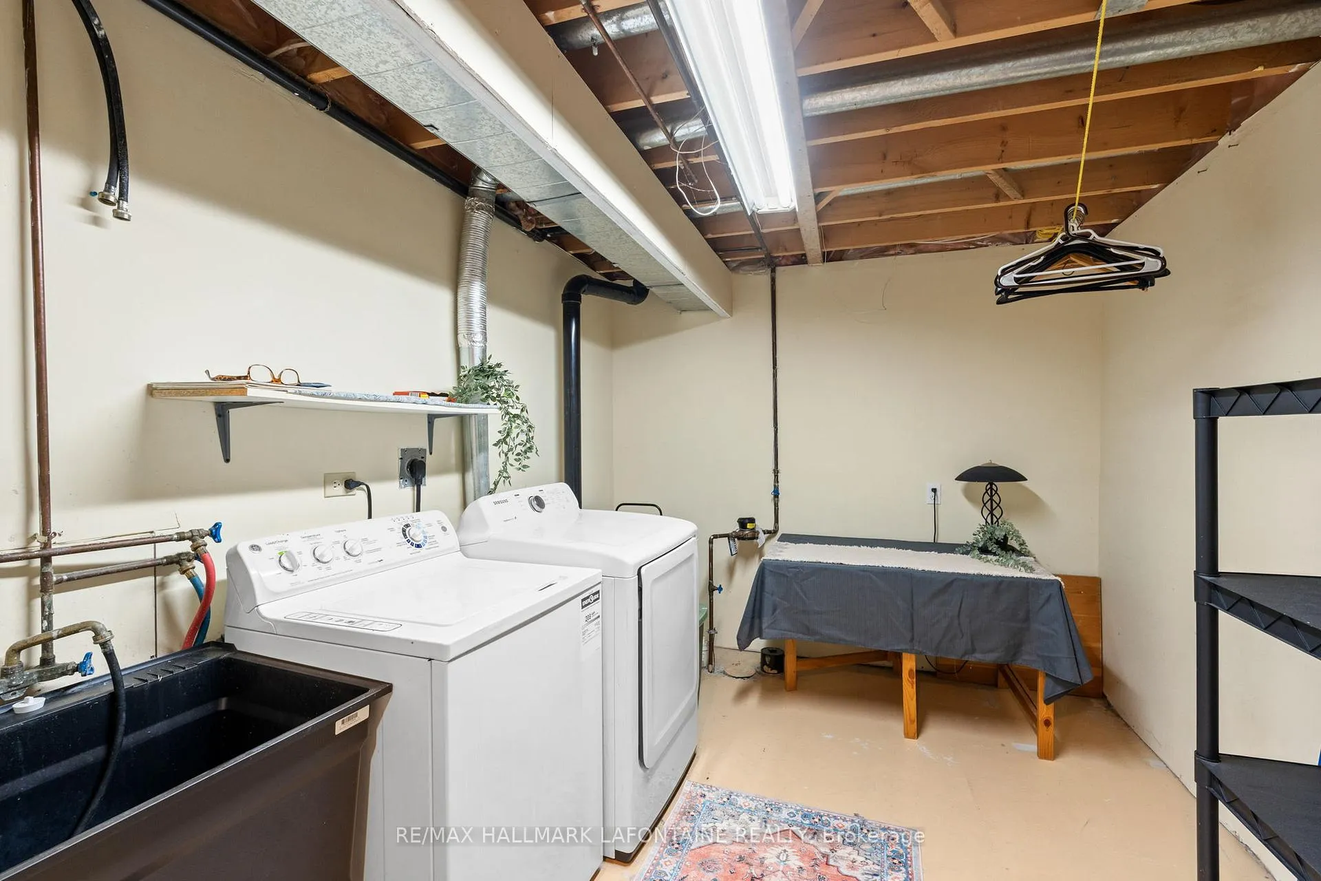 Photo 27 of 1802 Turnberry Road, Ottawa, Queenswood Heights South — HOMEH
