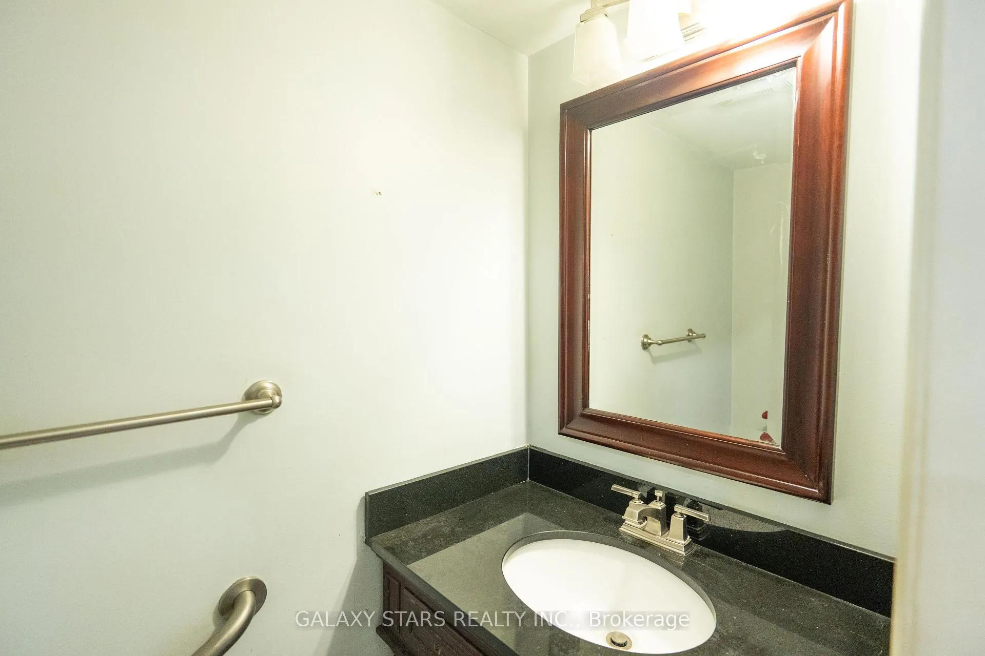 Photo 6 of Unit Main & 2nd Flr, 82 Jaffray Road, Markham, Milliken Mills East — HOMEH