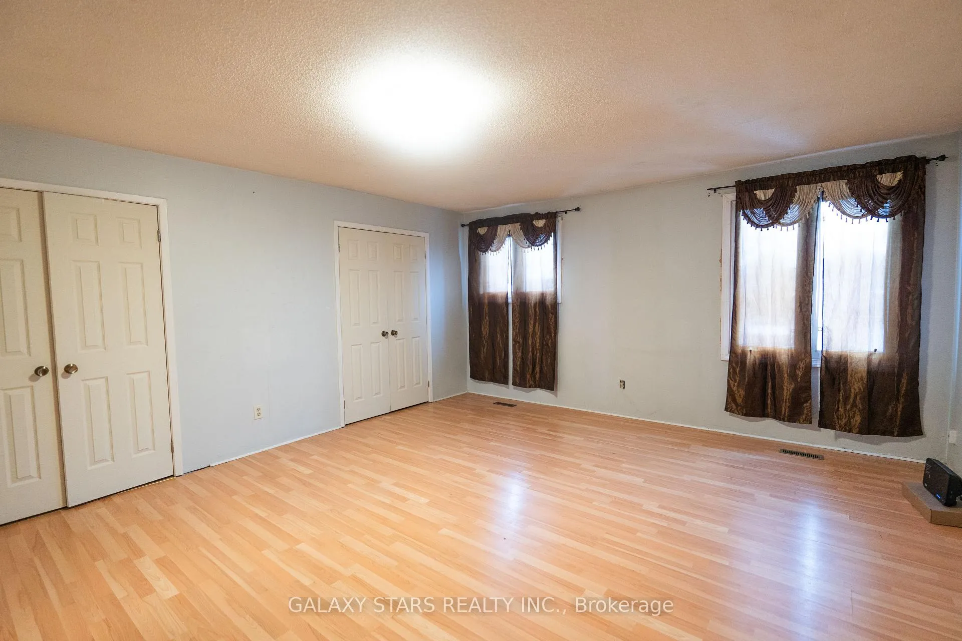Photo 9 of Unit Main & 2nd Flr, 82 Jaffray Road, Markham, Milliken Mills East — HOMEH